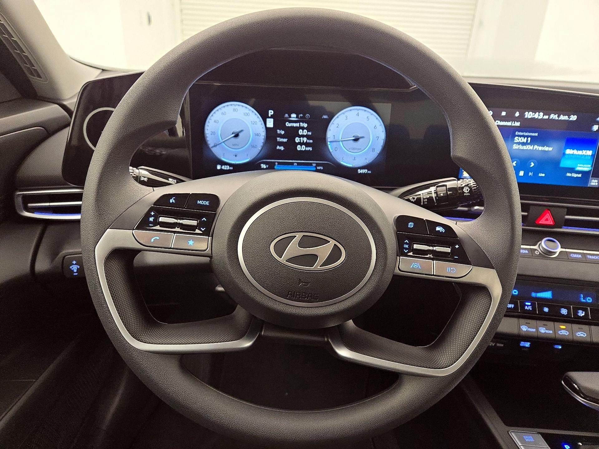 Thumbnail: 2024 Hyundai Elantra - 10