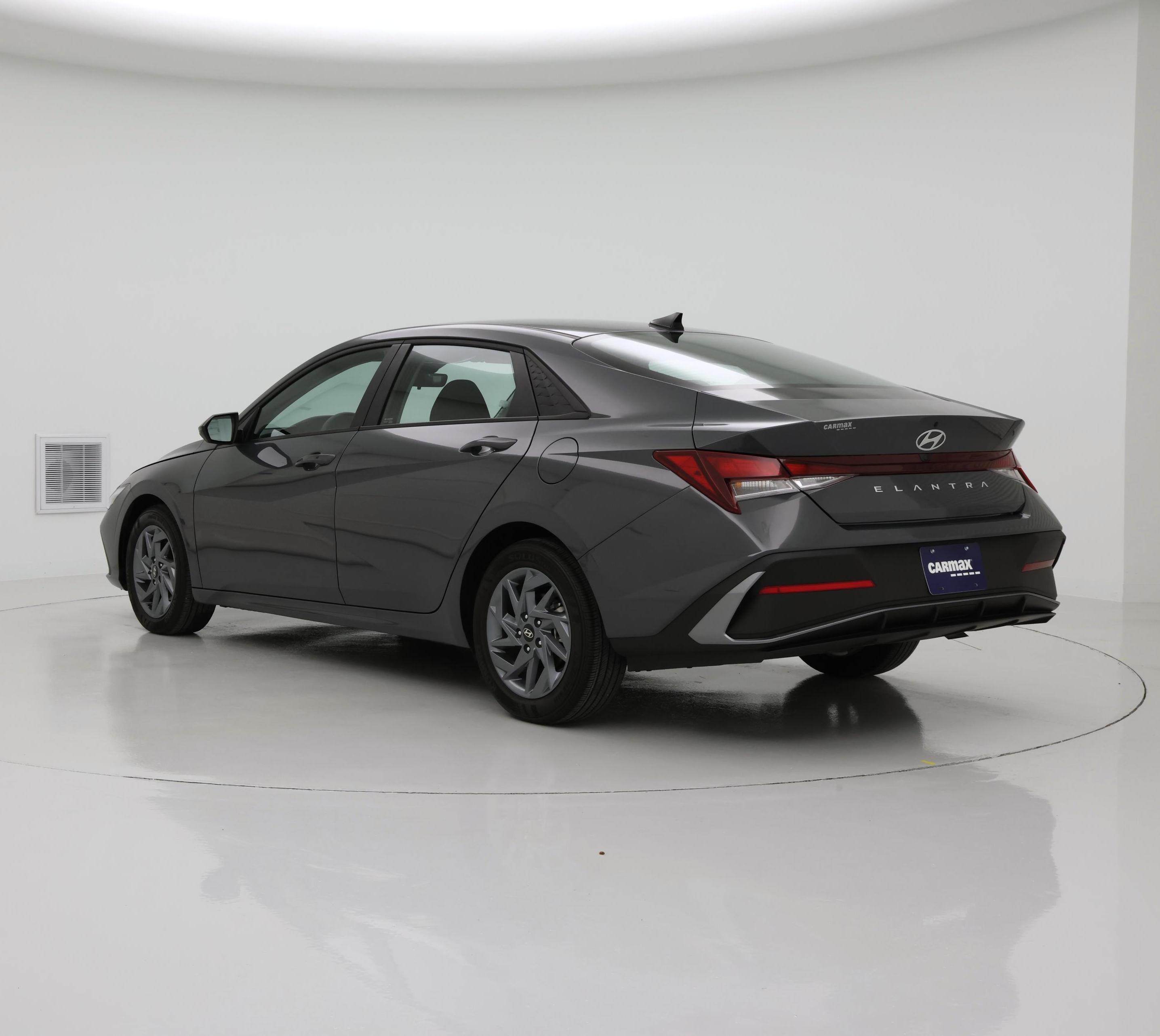 Thumbnail: 2024 Hyundai Elantra - 2