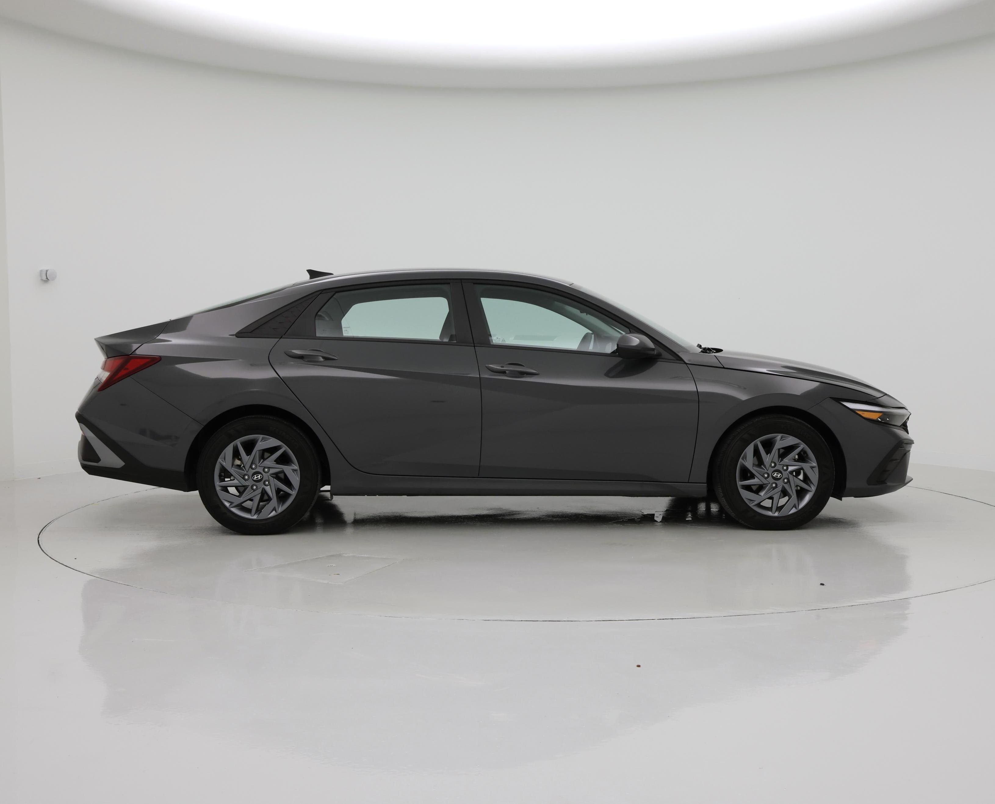 Thumbnail: 2024 Hyundai Elantra - 7