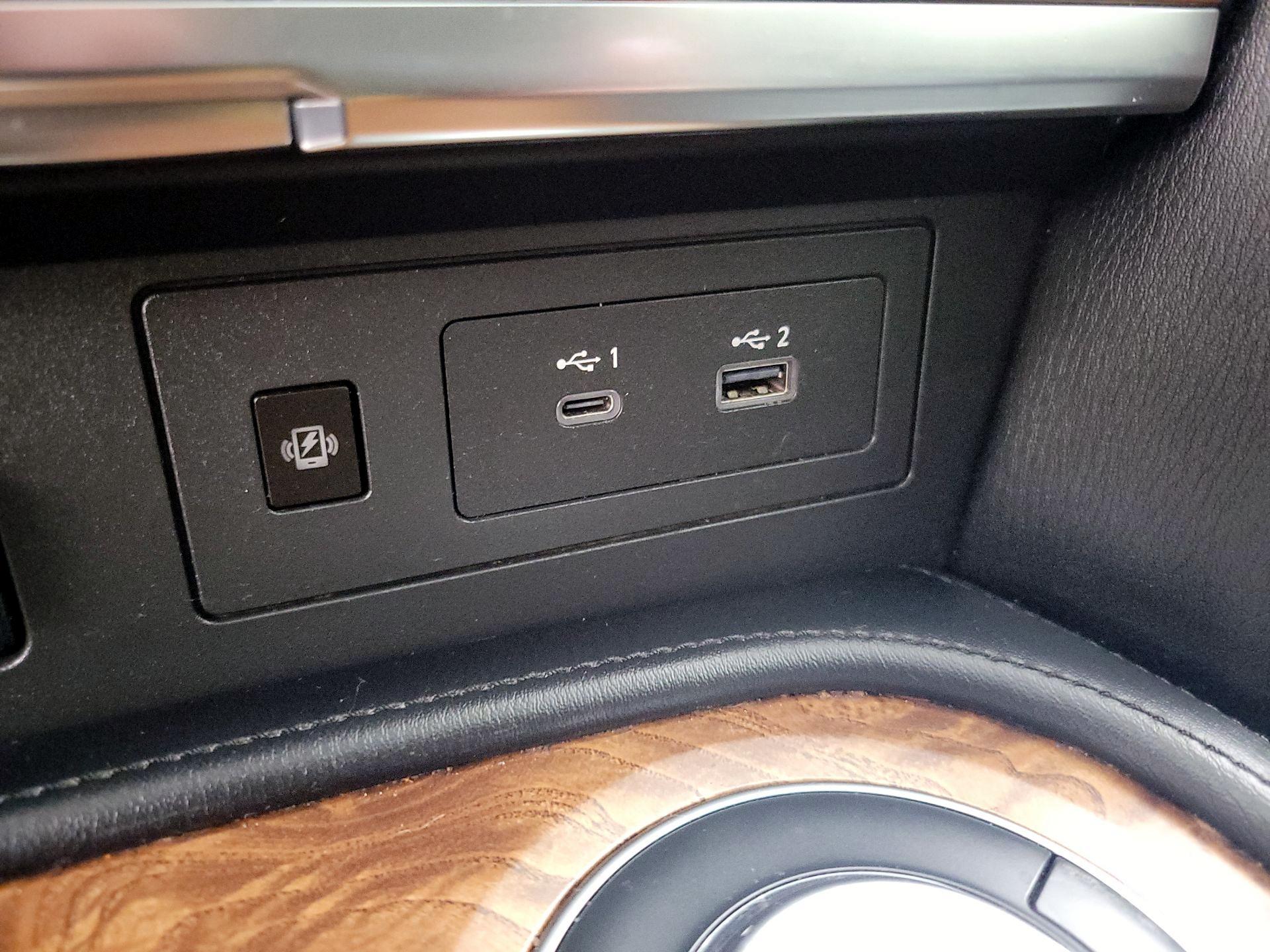 Thumbnail: 2021 Nissan Armada - 19