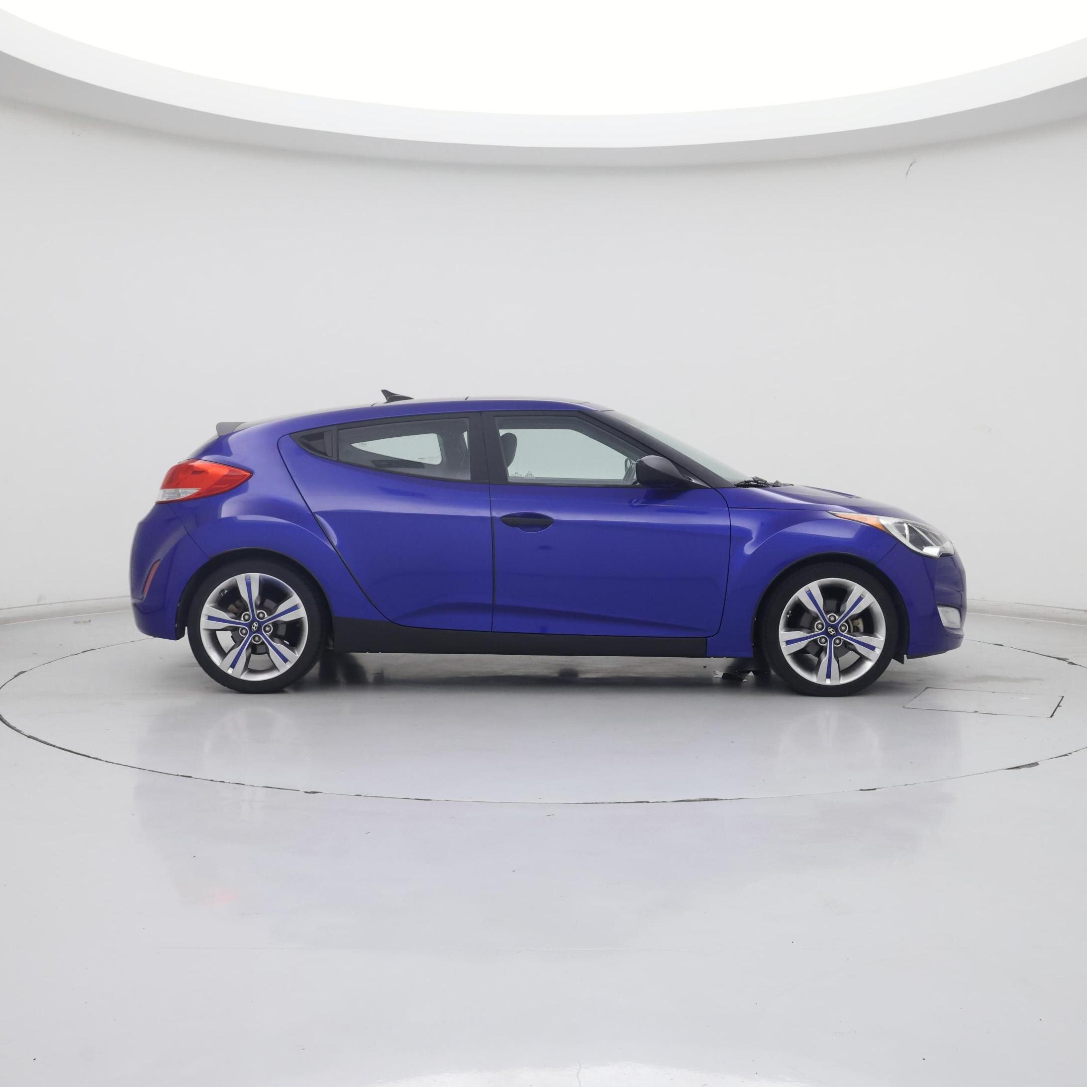 Thumbnail: 2013 Hyundai Veloster - 7