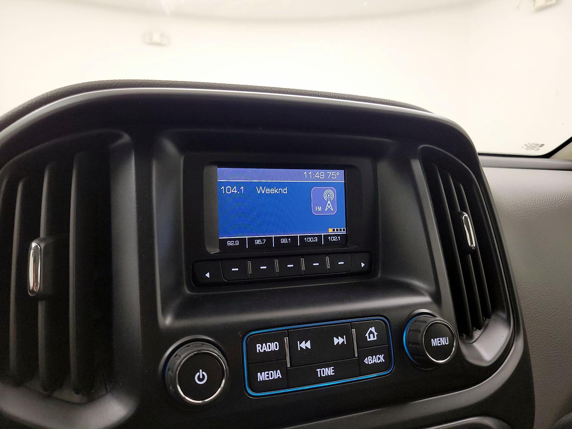 Thumbnail: 2015 Chevrolet Colorado - 15