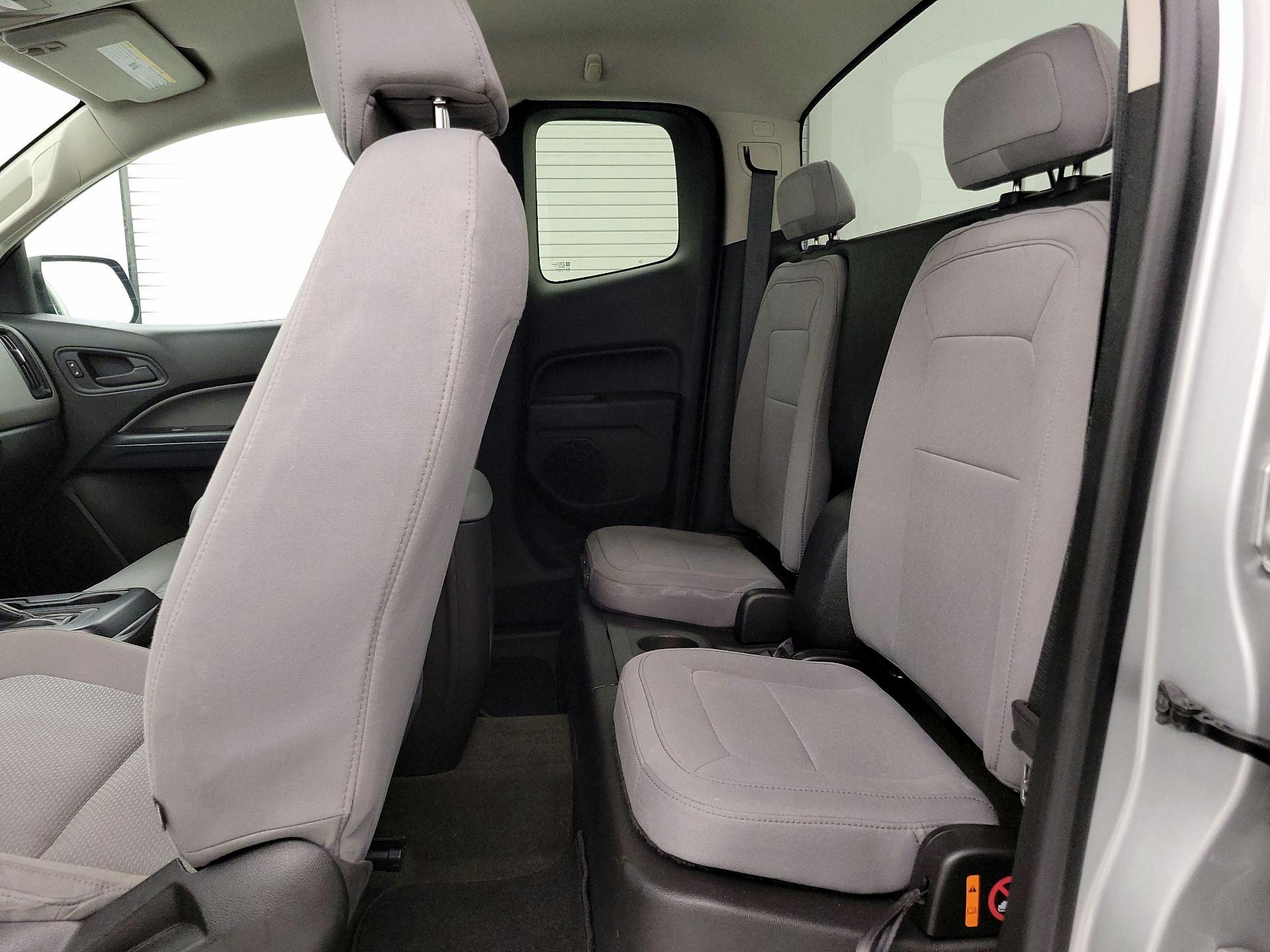 Thumbnail: 2015 Chevrolet Colorado - 19