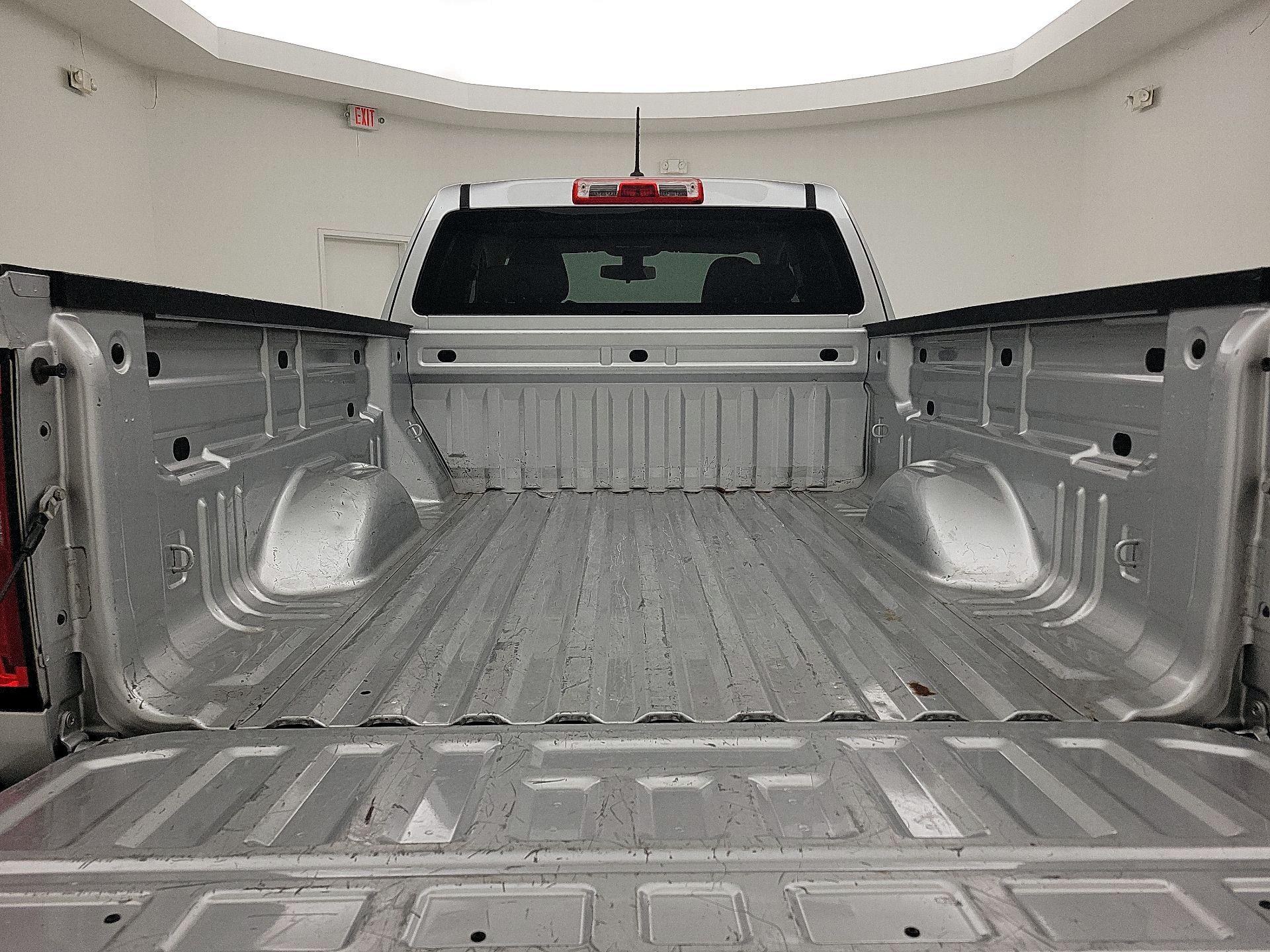 Thumbnail: 2015 Chevrolet Colorado - 20