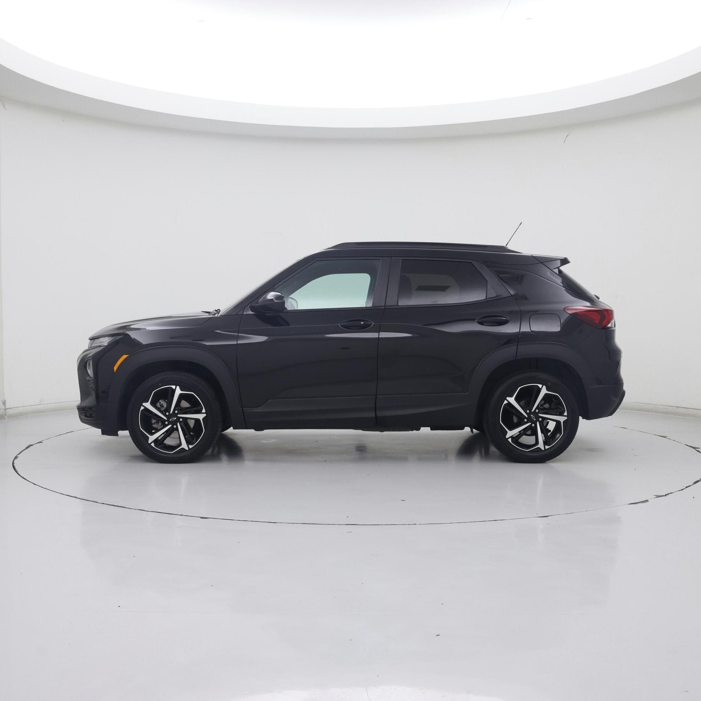 Thumbnail: 2022 Chevrolet TrailBlazer - 3