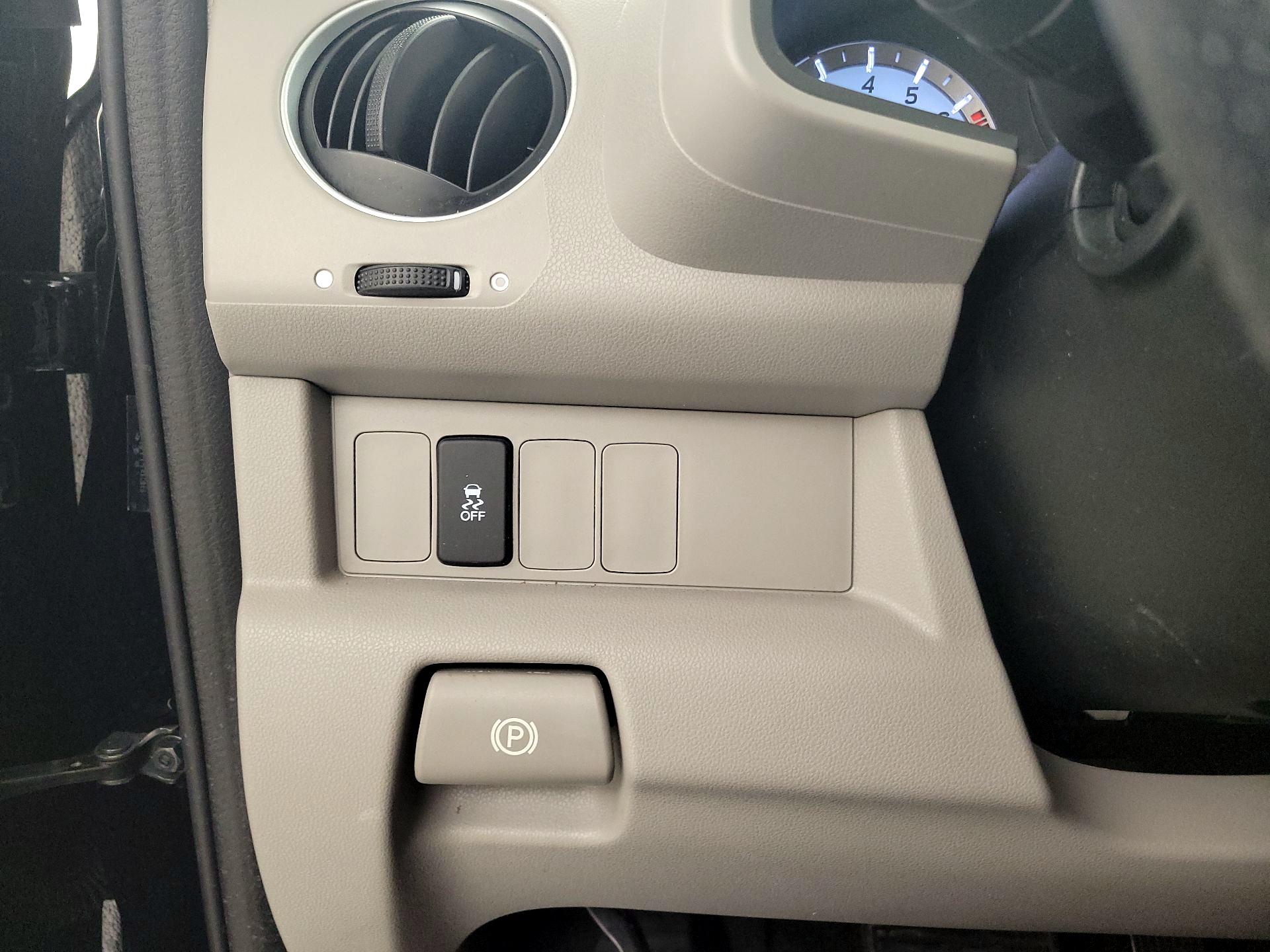 Thumbnail: 2015 Honda Pilot - 13