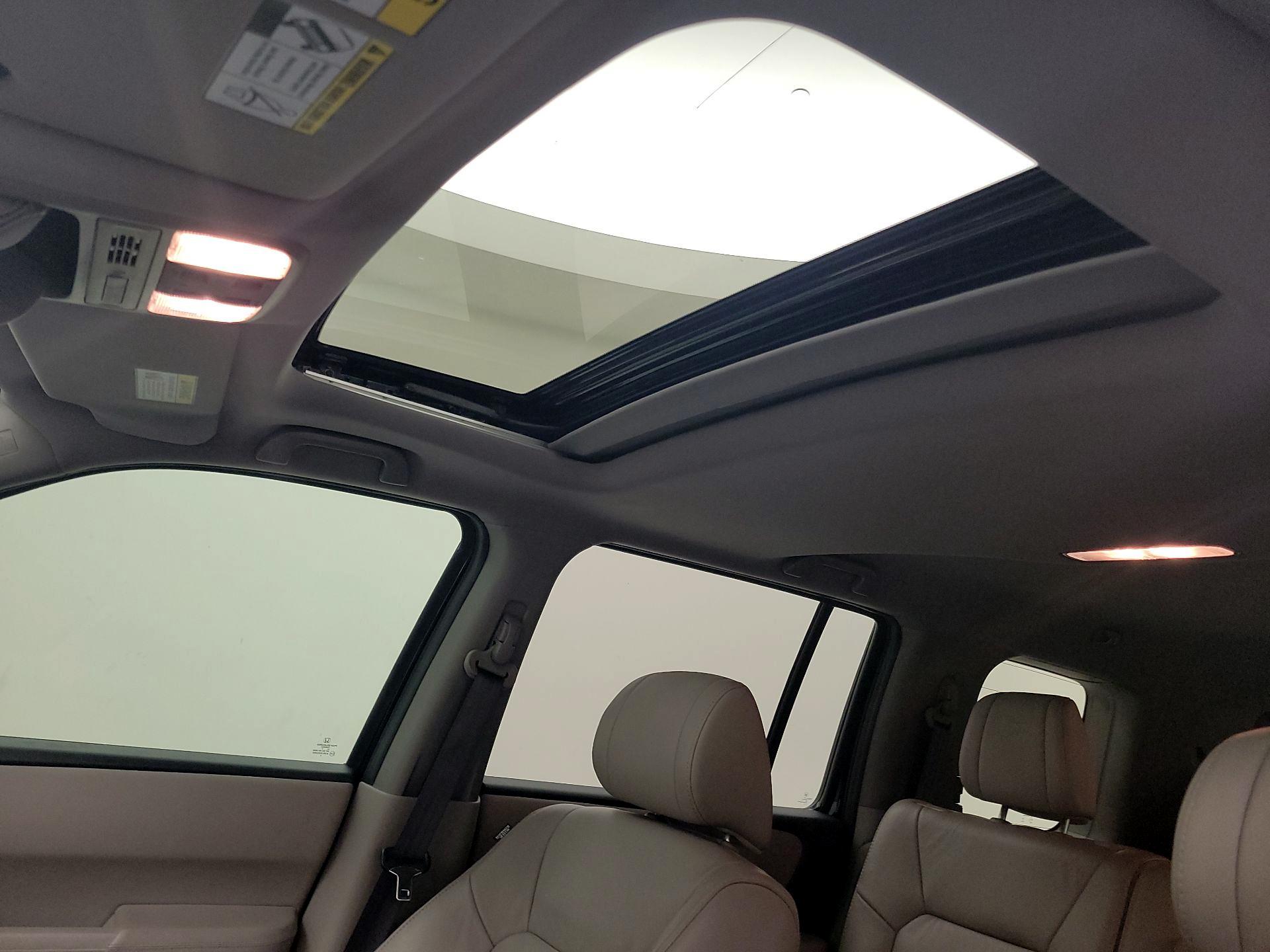 Thumbnail: 2015 Honda Pilot - 19