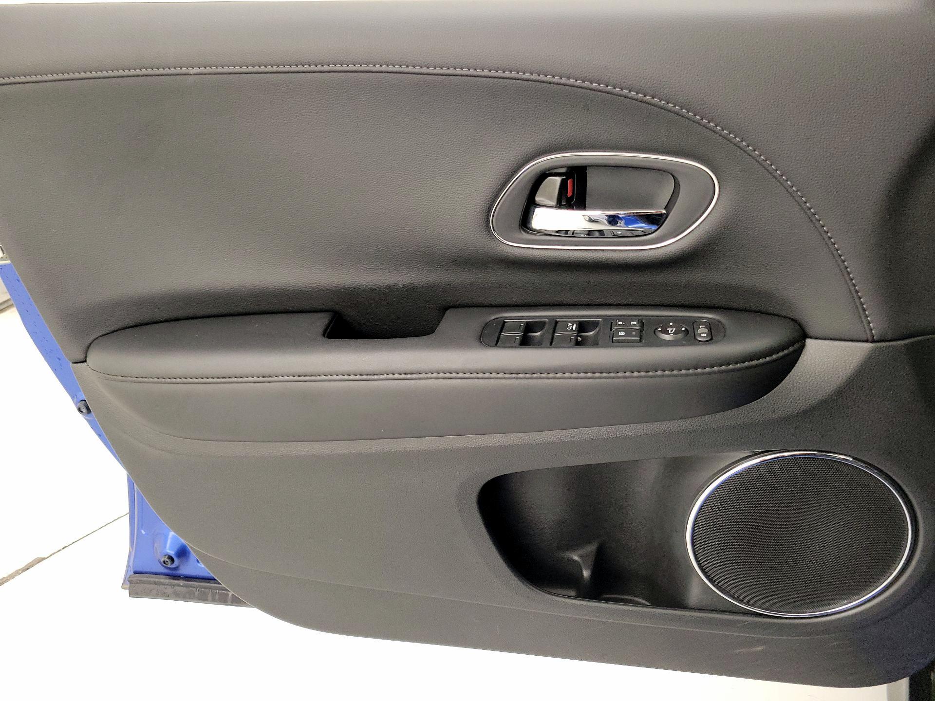 Thumbnail: 2019 Honda HR-V - 12