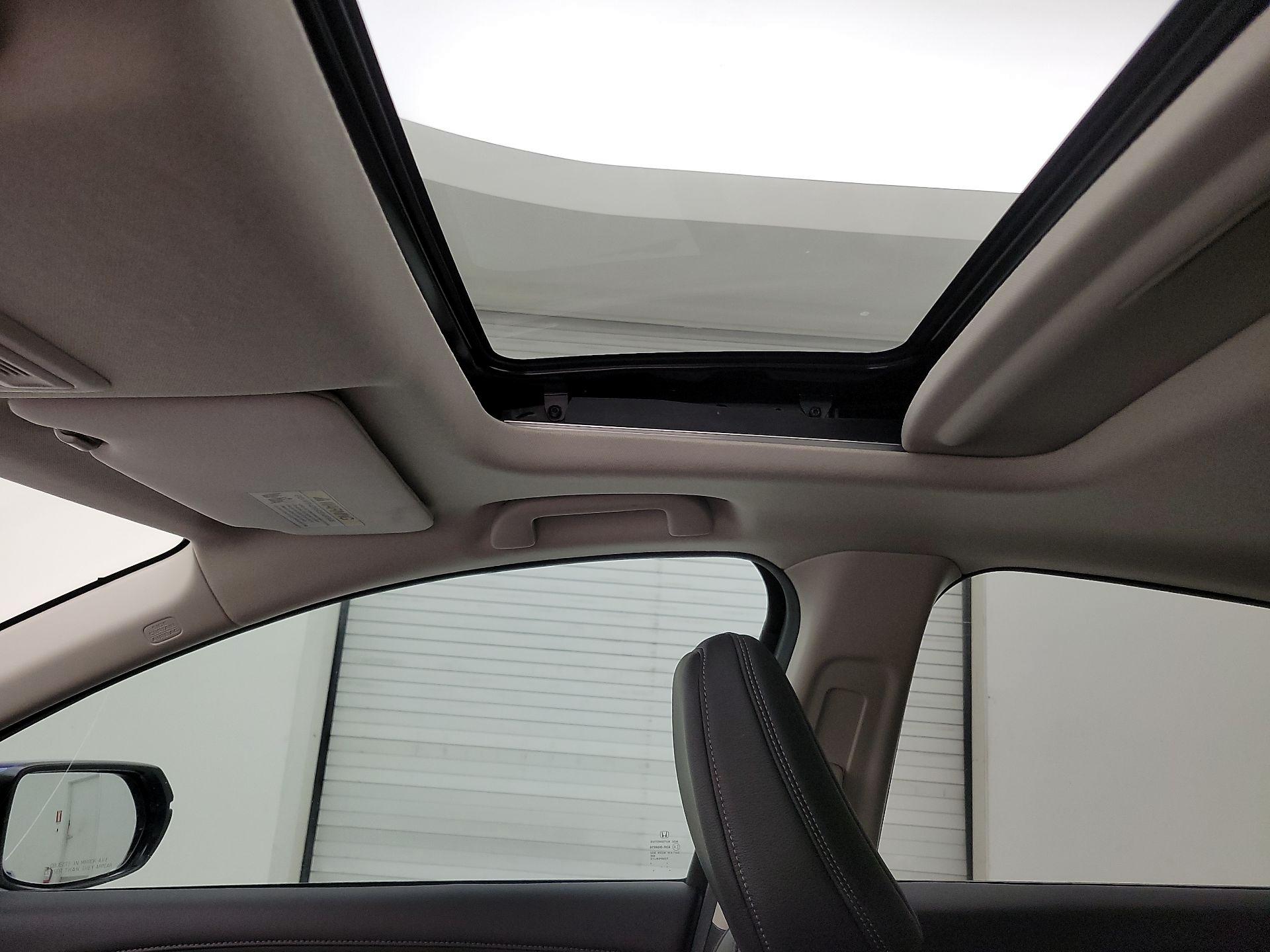 Thumbnail: 2019 Honda HR-V - 19