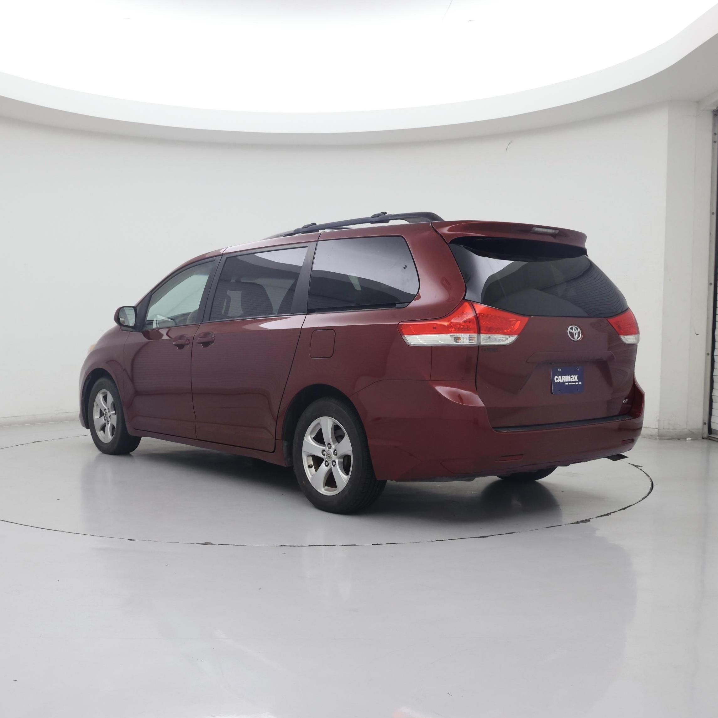 Thumbnail: 2014 Toyota Sienna - 2