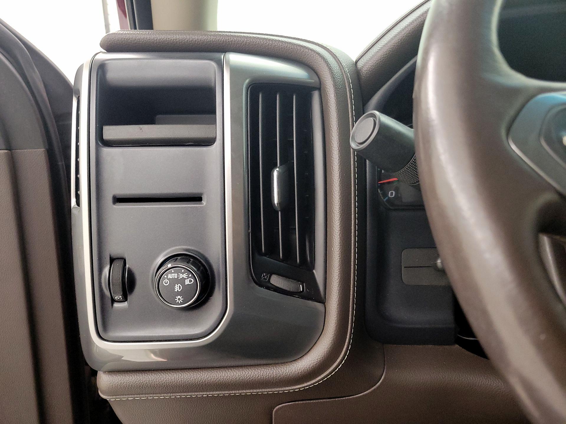 Thumbnail: 2016 Chevrolet Silverado 1500 - 13