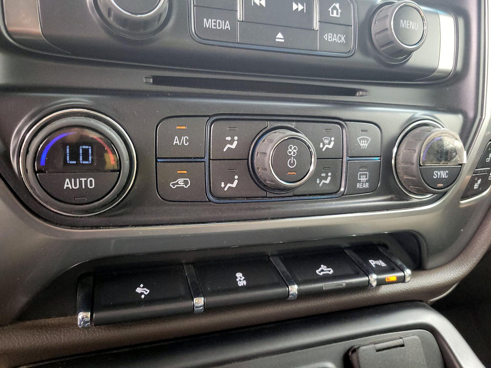 Thumbnail: 2016 Chevrolet Silverado 1500 - 16