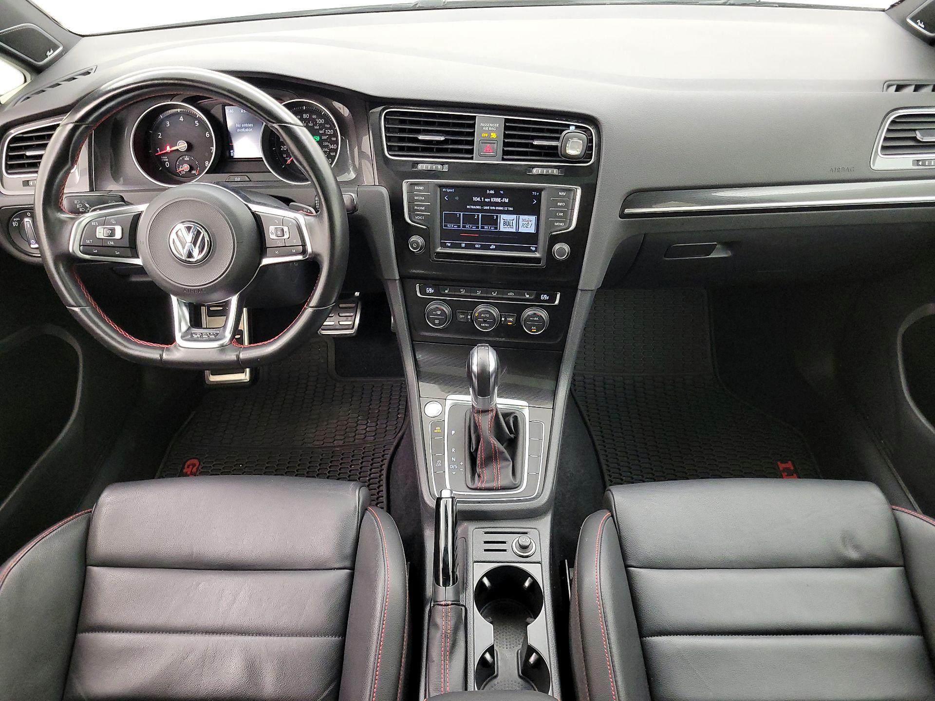 Thumbnail: 2017 Volkswagen Golf - 9