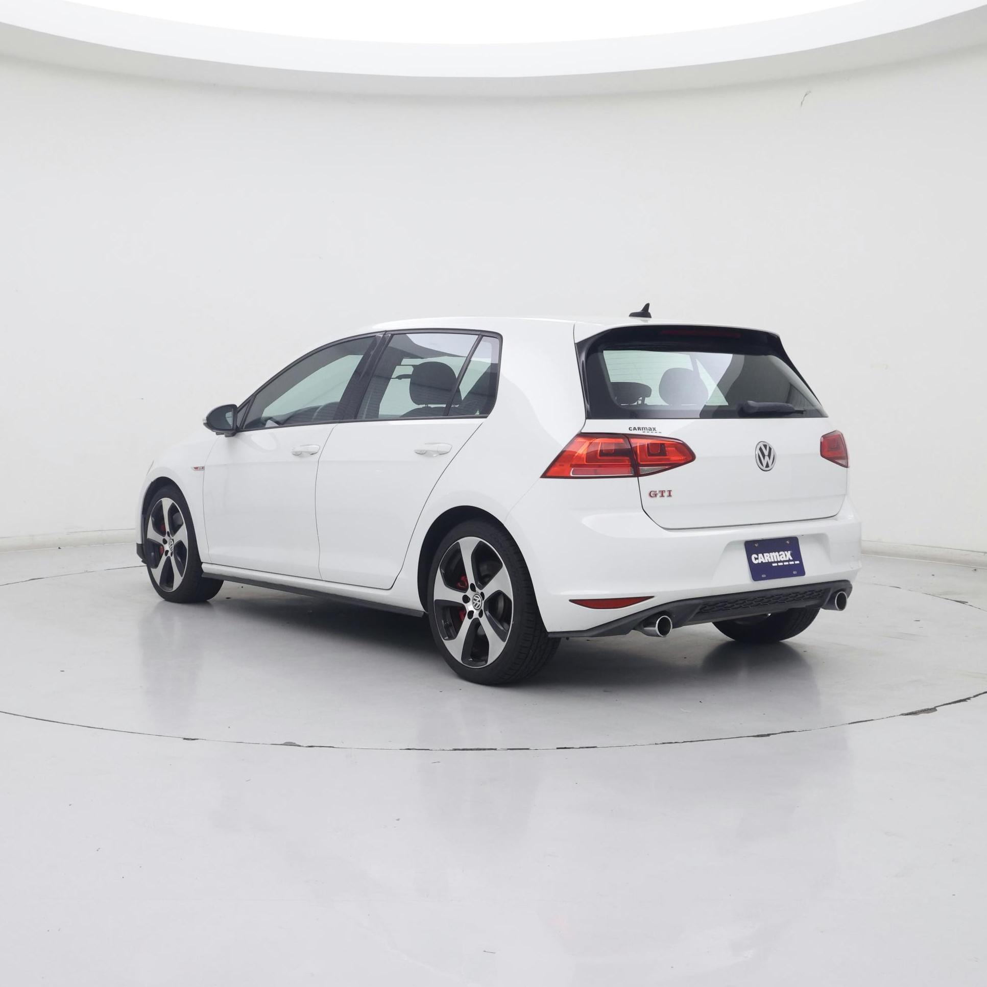 Thumbnail: 2017 Volkswagen Golf - 2