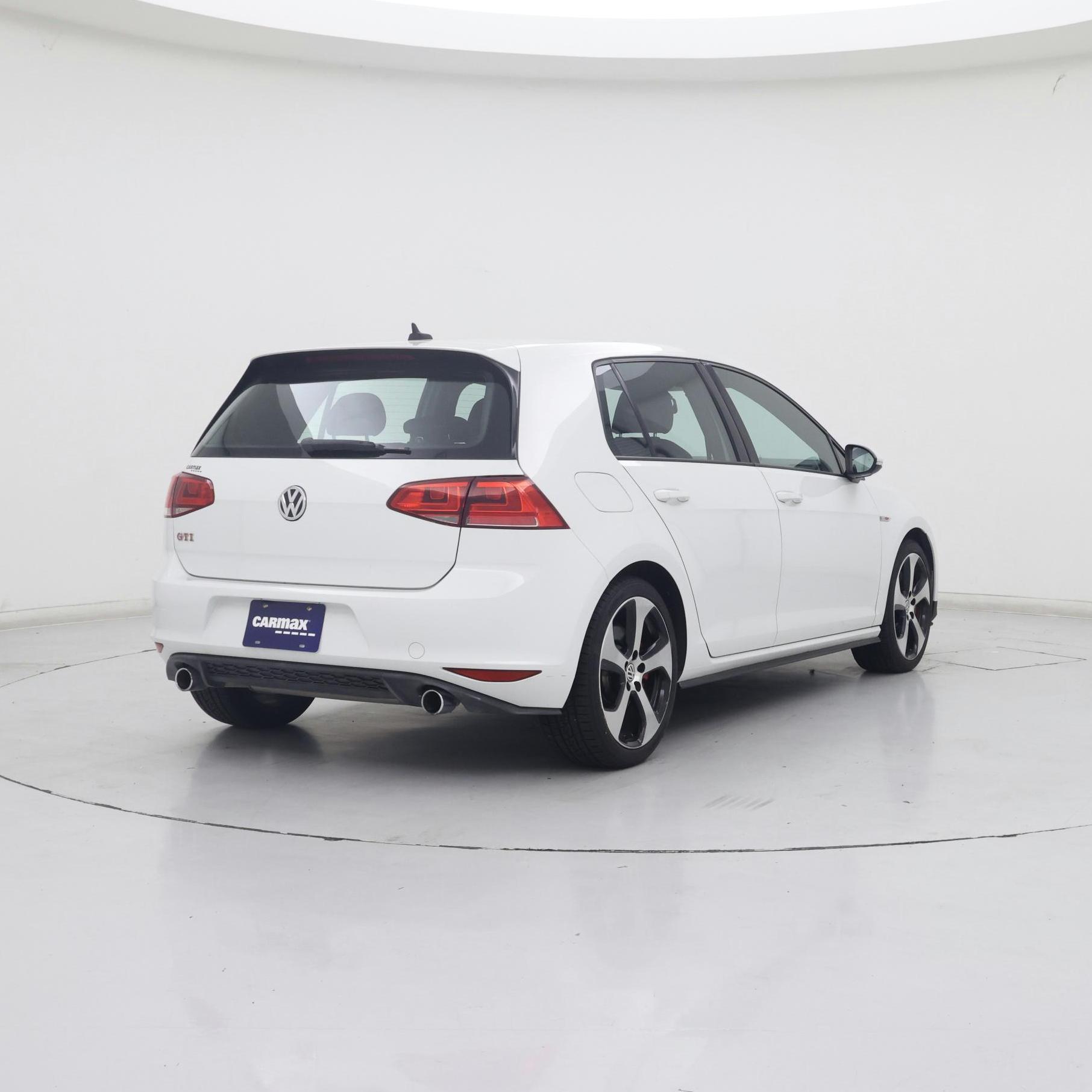 Thumbnail: 2017 Volkswagen Golf - 8