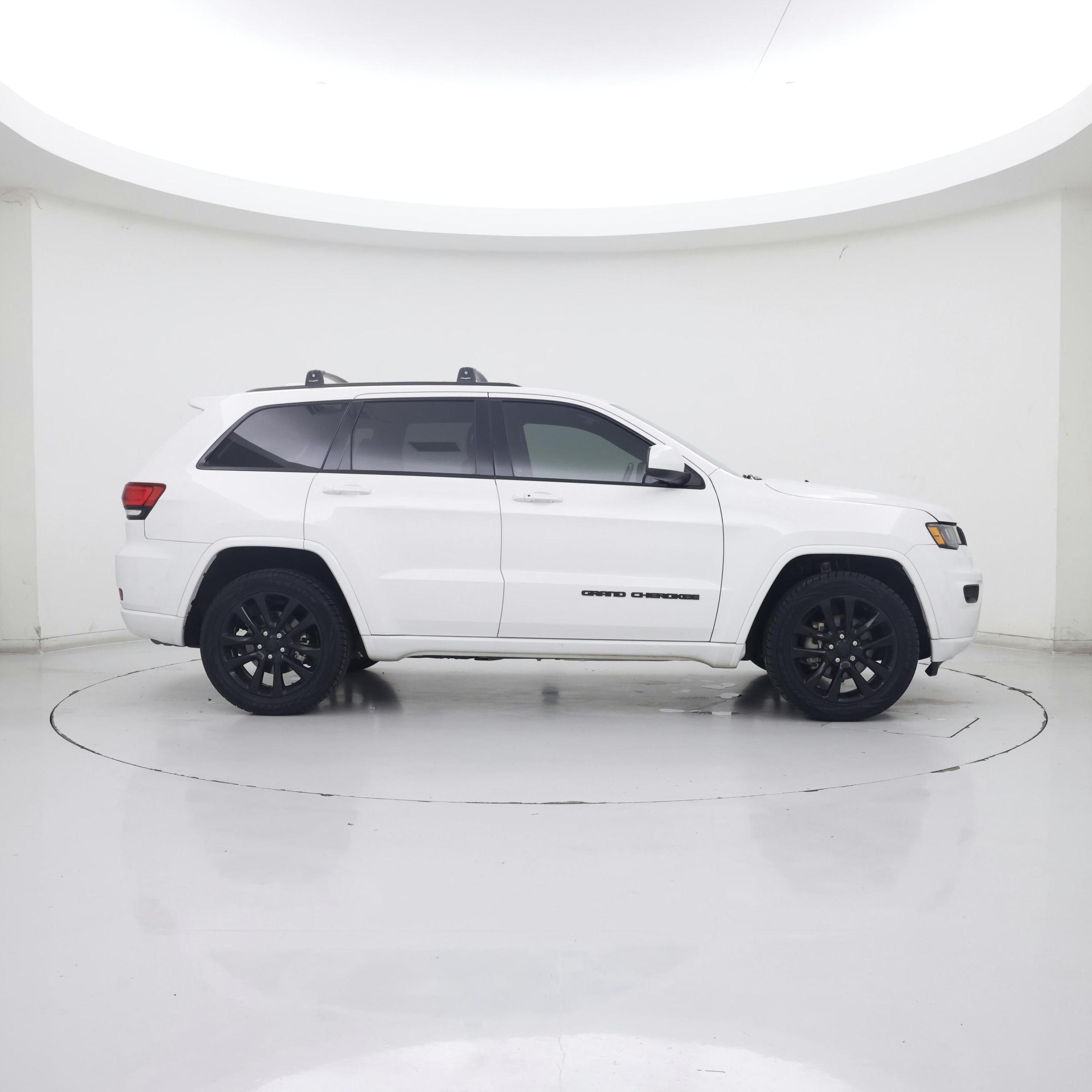 Thumbnail: 2020 Jeep Grand Cherokee - 7