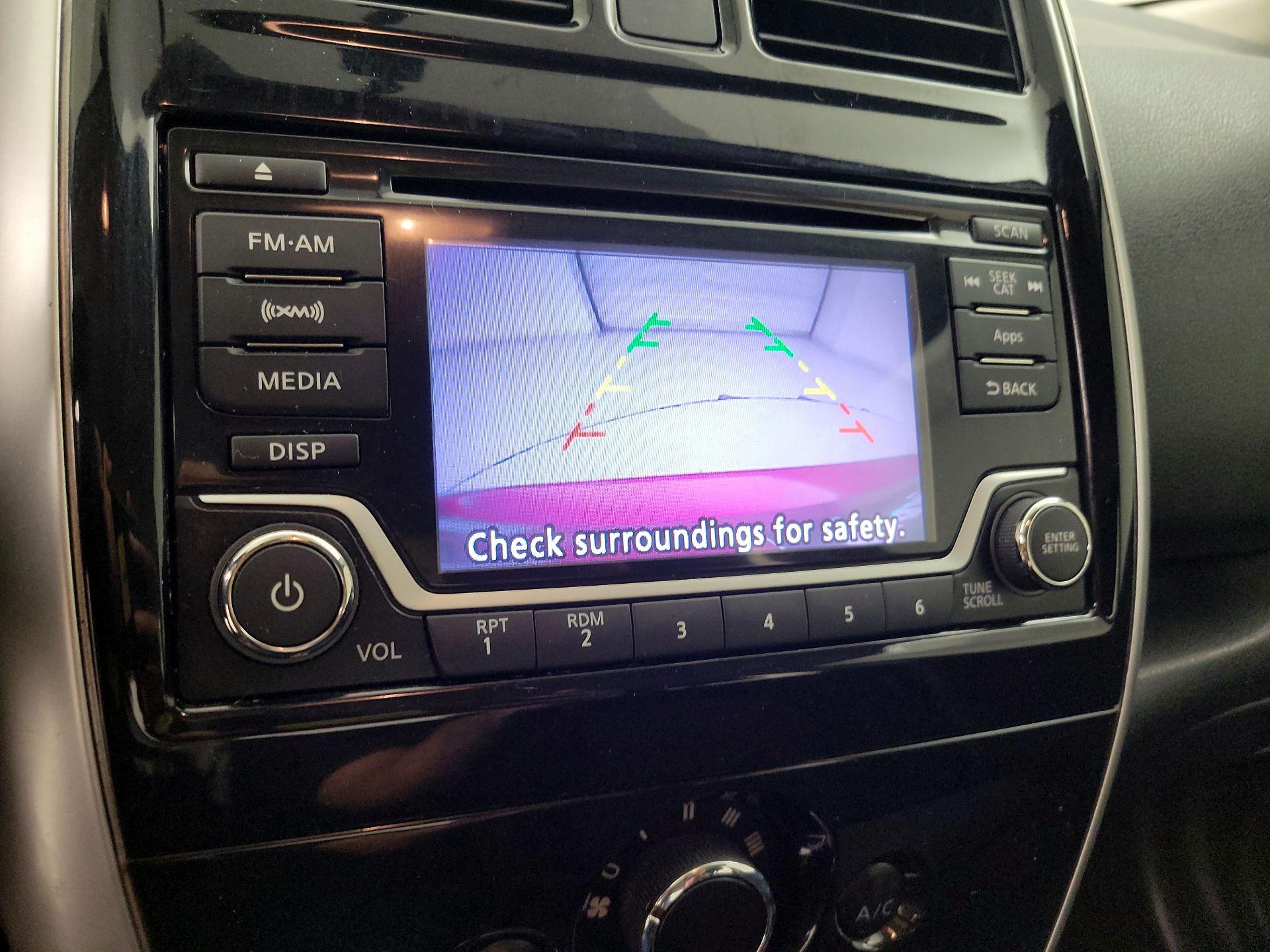 Thumbnail: 2016 Nissan Versa Note - 14