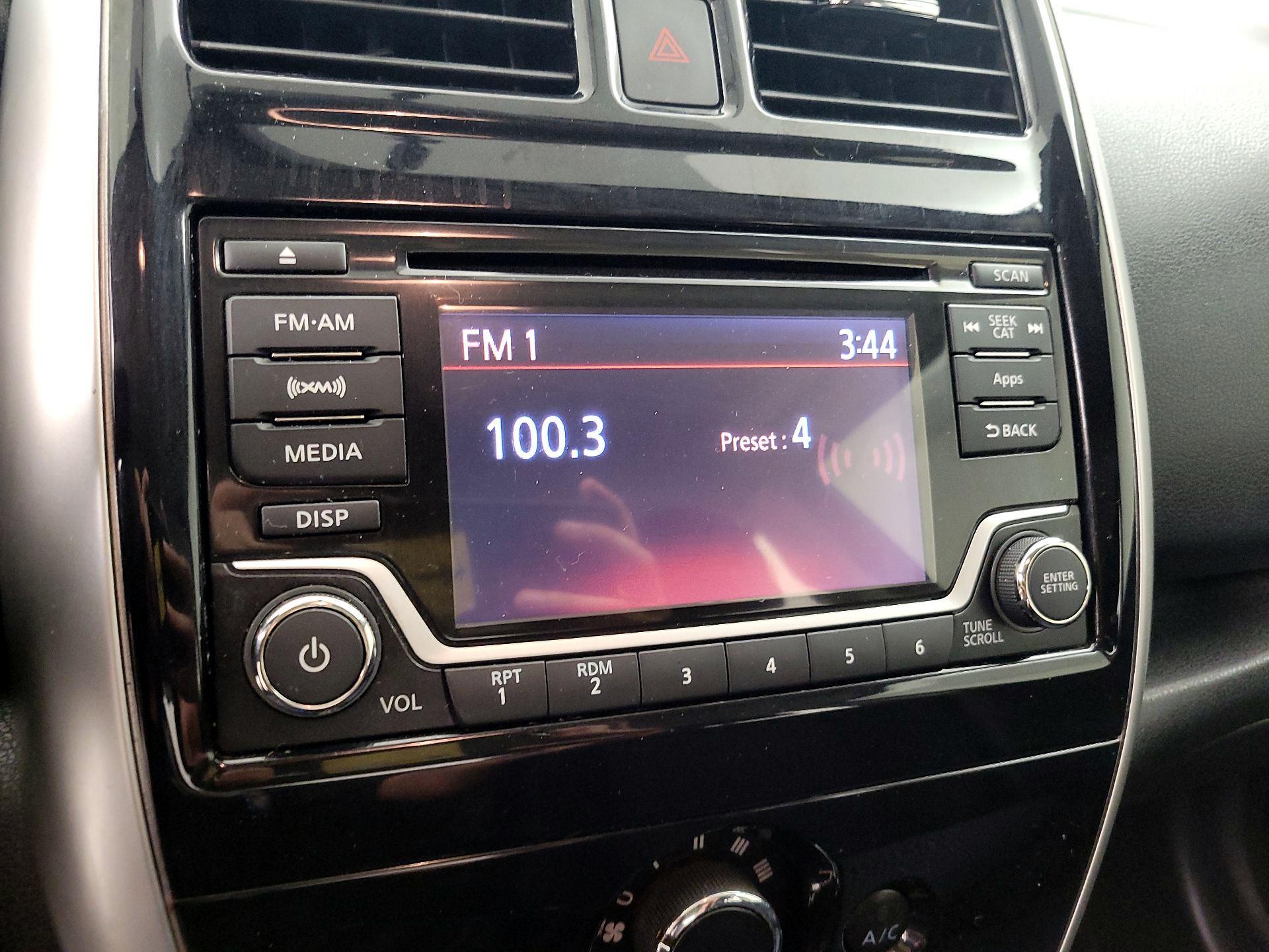 Thumbnail: 2016 Nissan Versa Note - 15