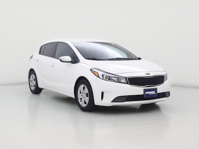 White 2017 Kia Forte5 LX