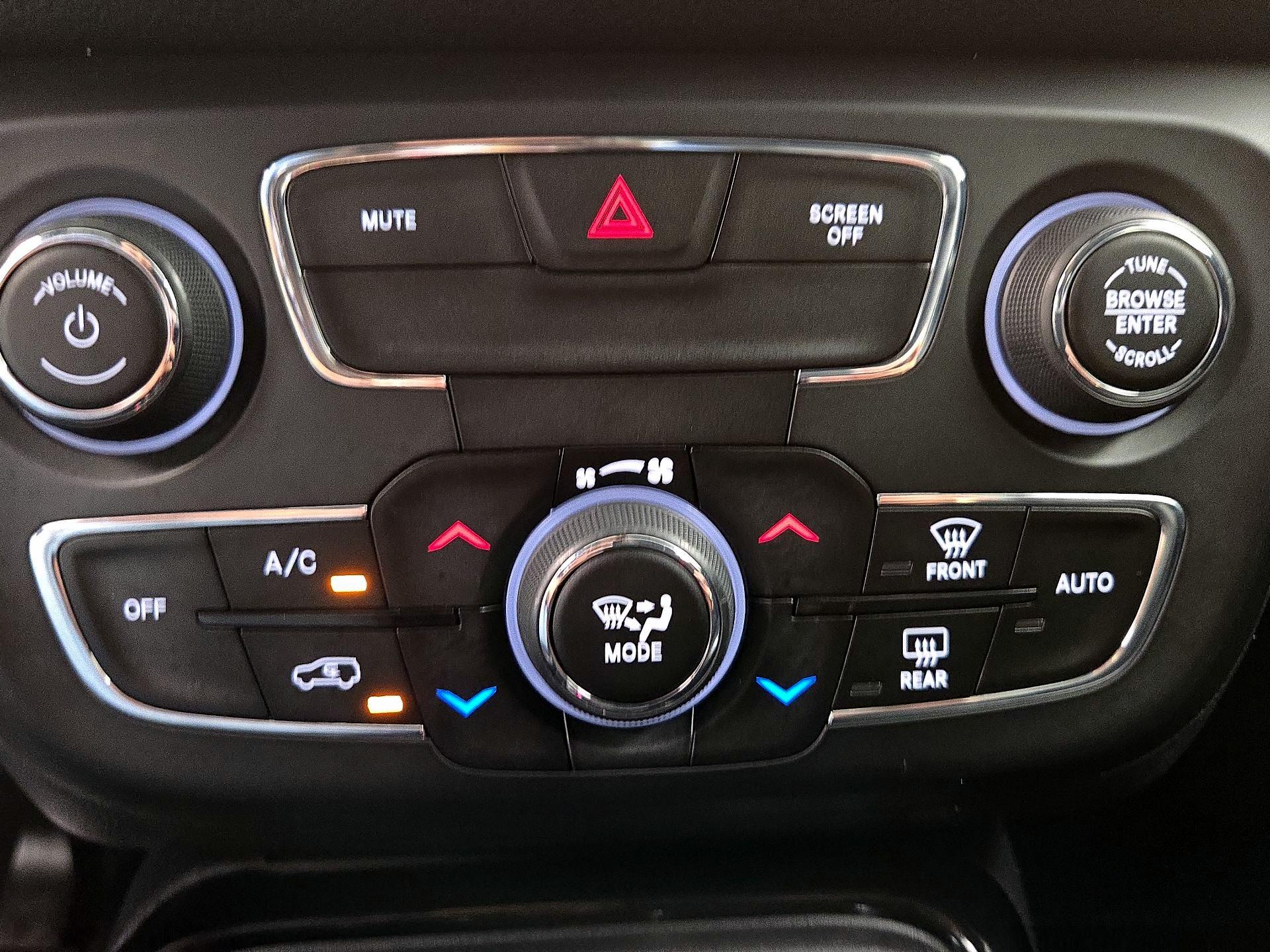 Thumbnail: 2018 Jeep Compass - 17