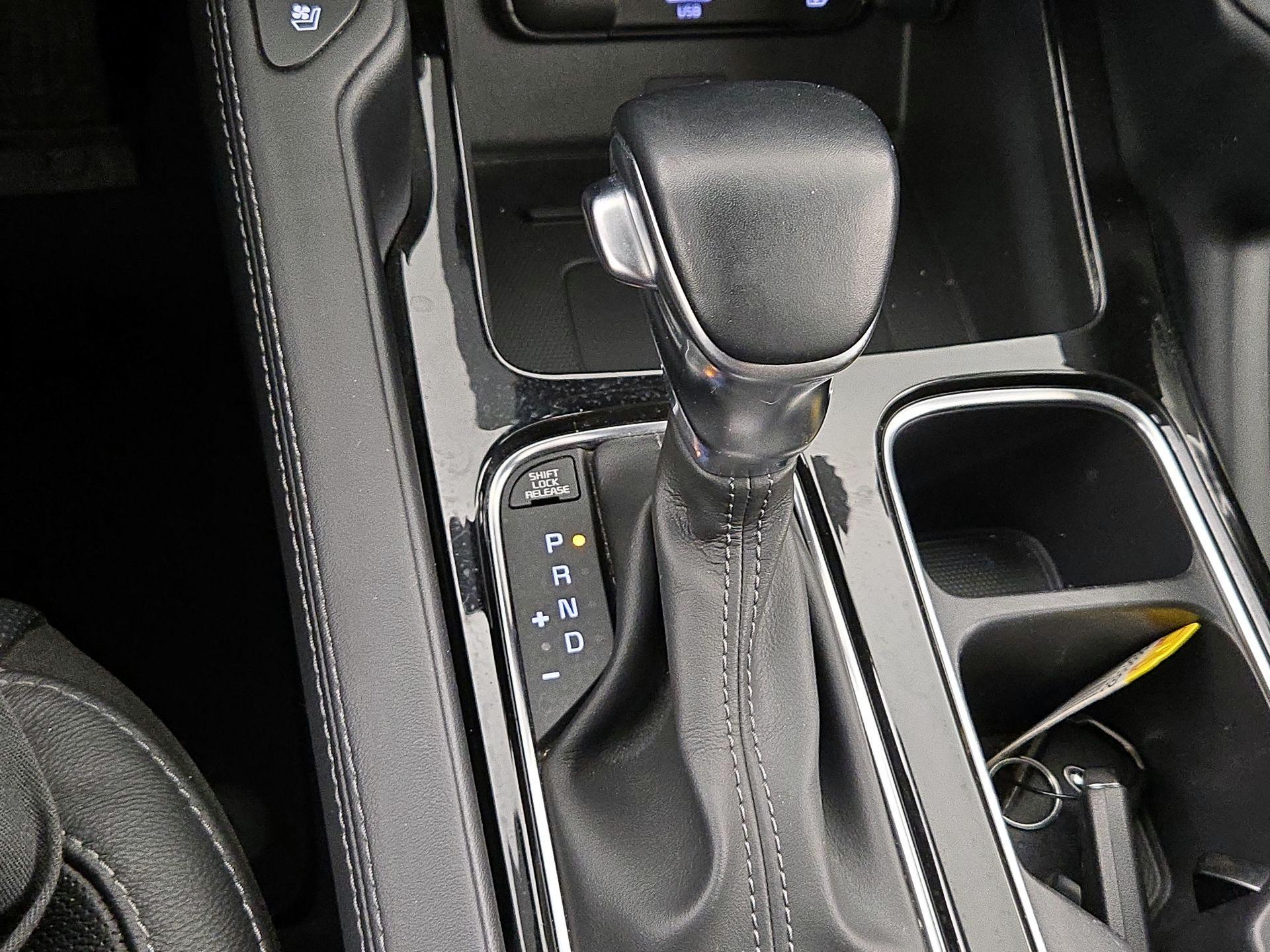 Thumbnail: 2020 Kia Telluride - 18