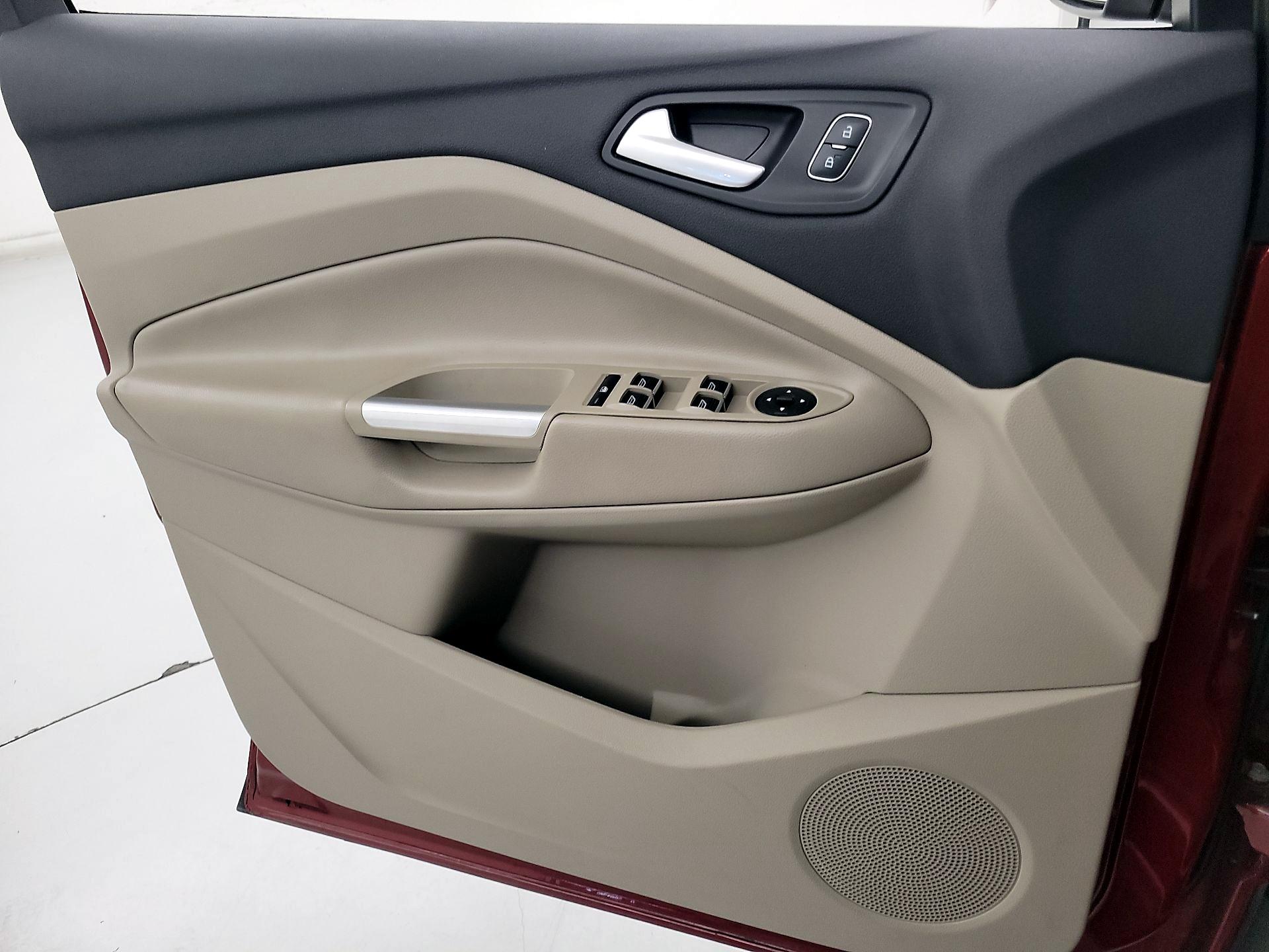 Thumbnail: 2019 Ford Escape - 12