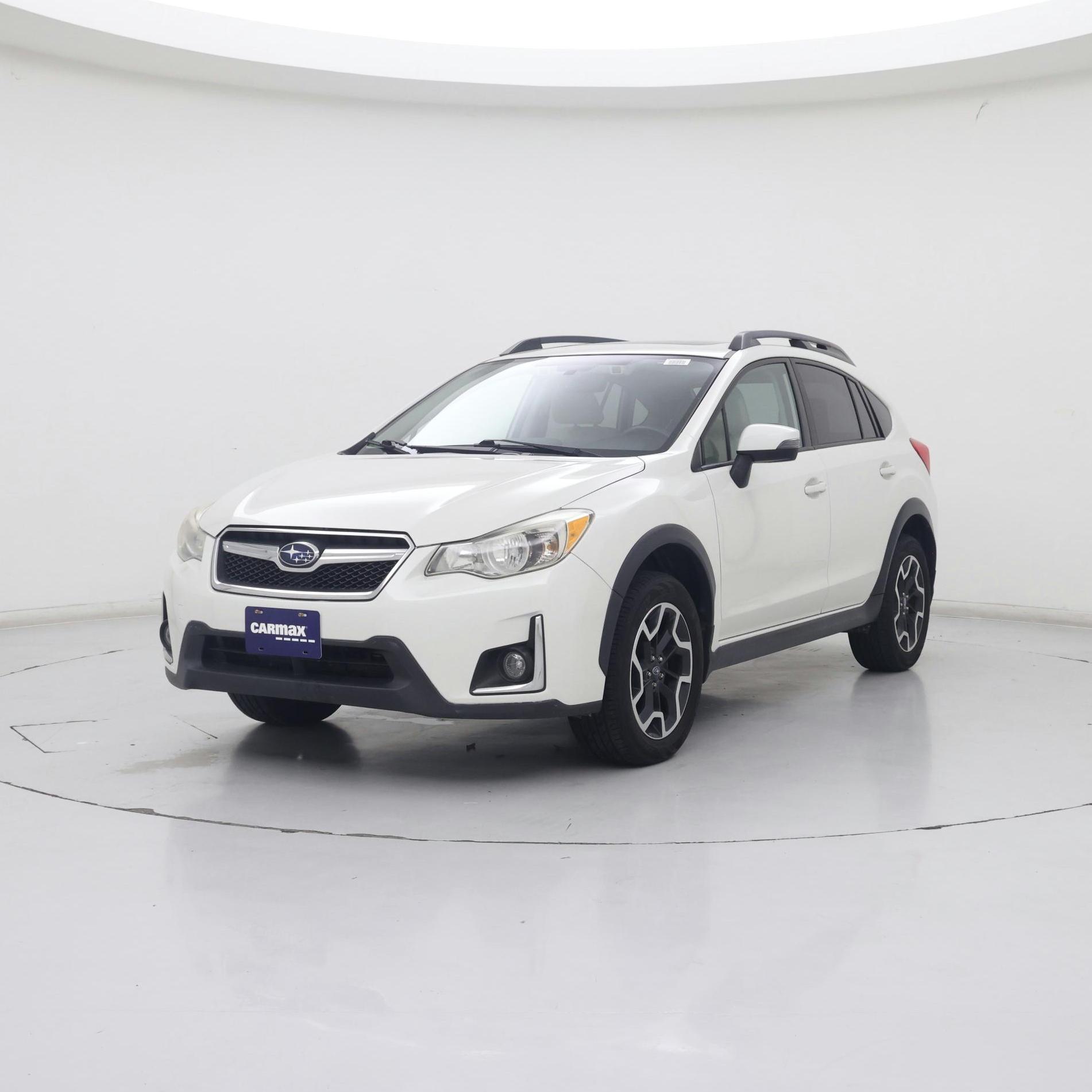 Thumbnail: 2017 Subaru Crosstrek - 4