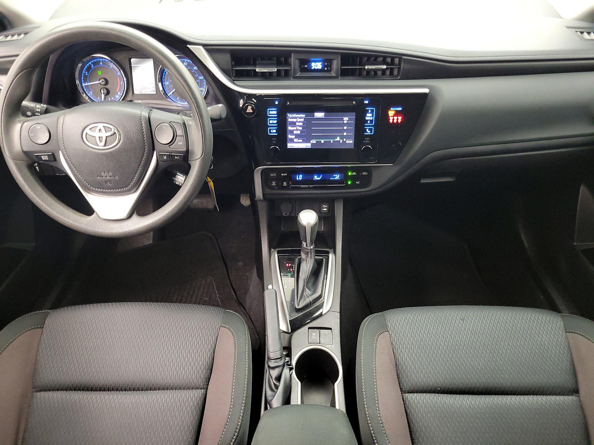 Thumbnail: 2018 Toyota Corolla - 9