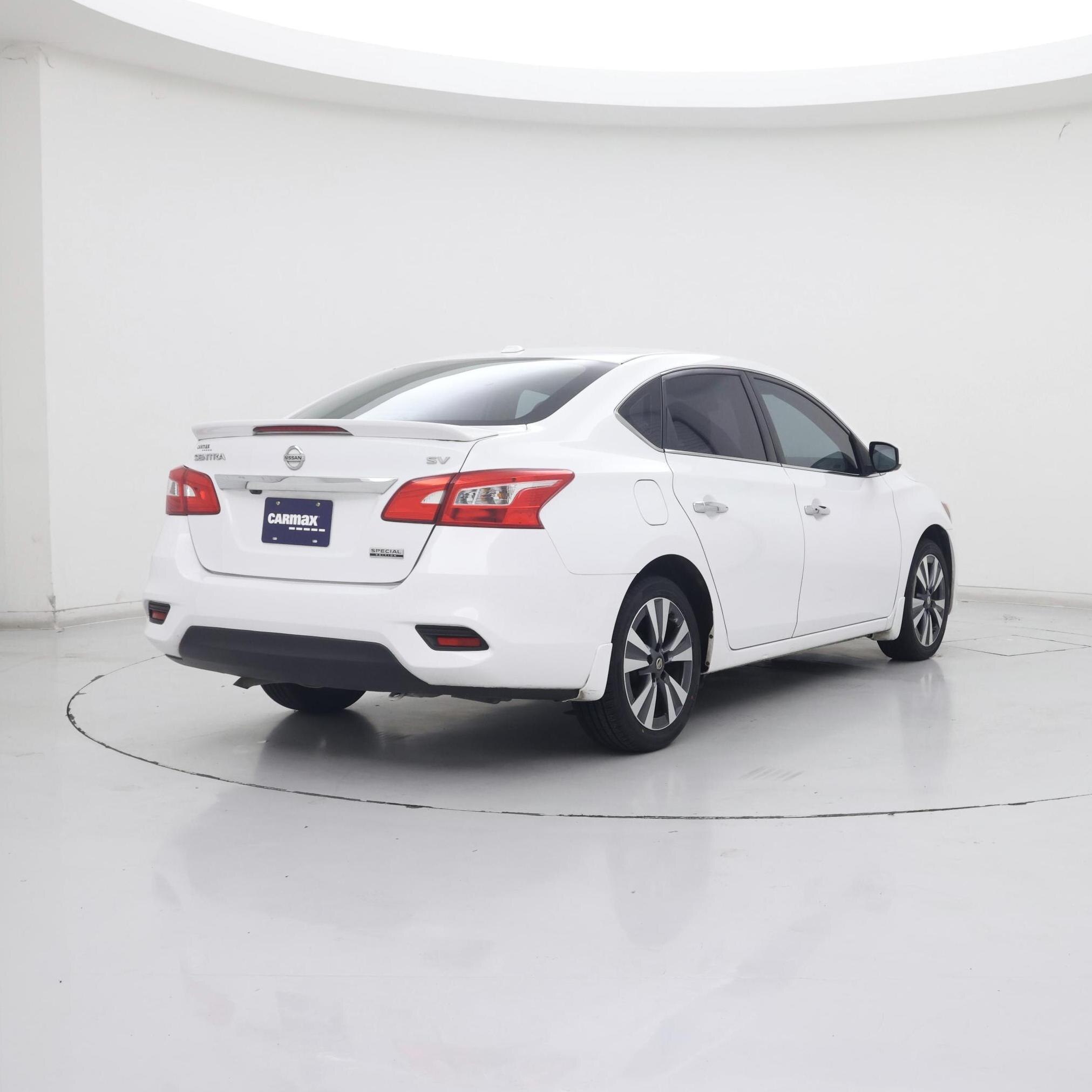 Thumbnail: 2019 Nissan Sentra - 8
