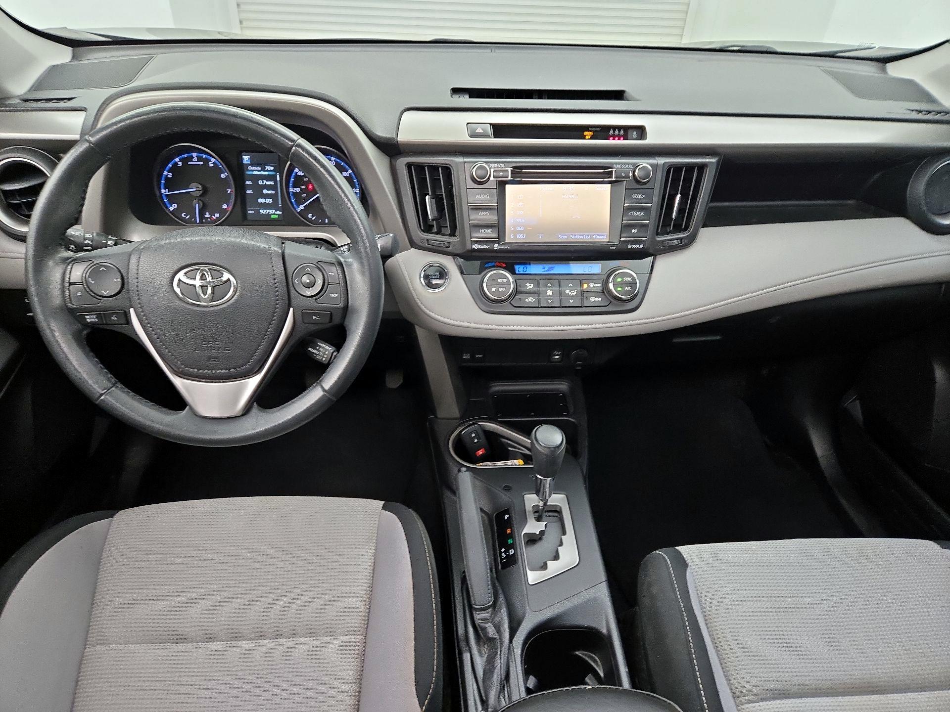 Thumbnail: 2018 Toyota RAV4 - 9
