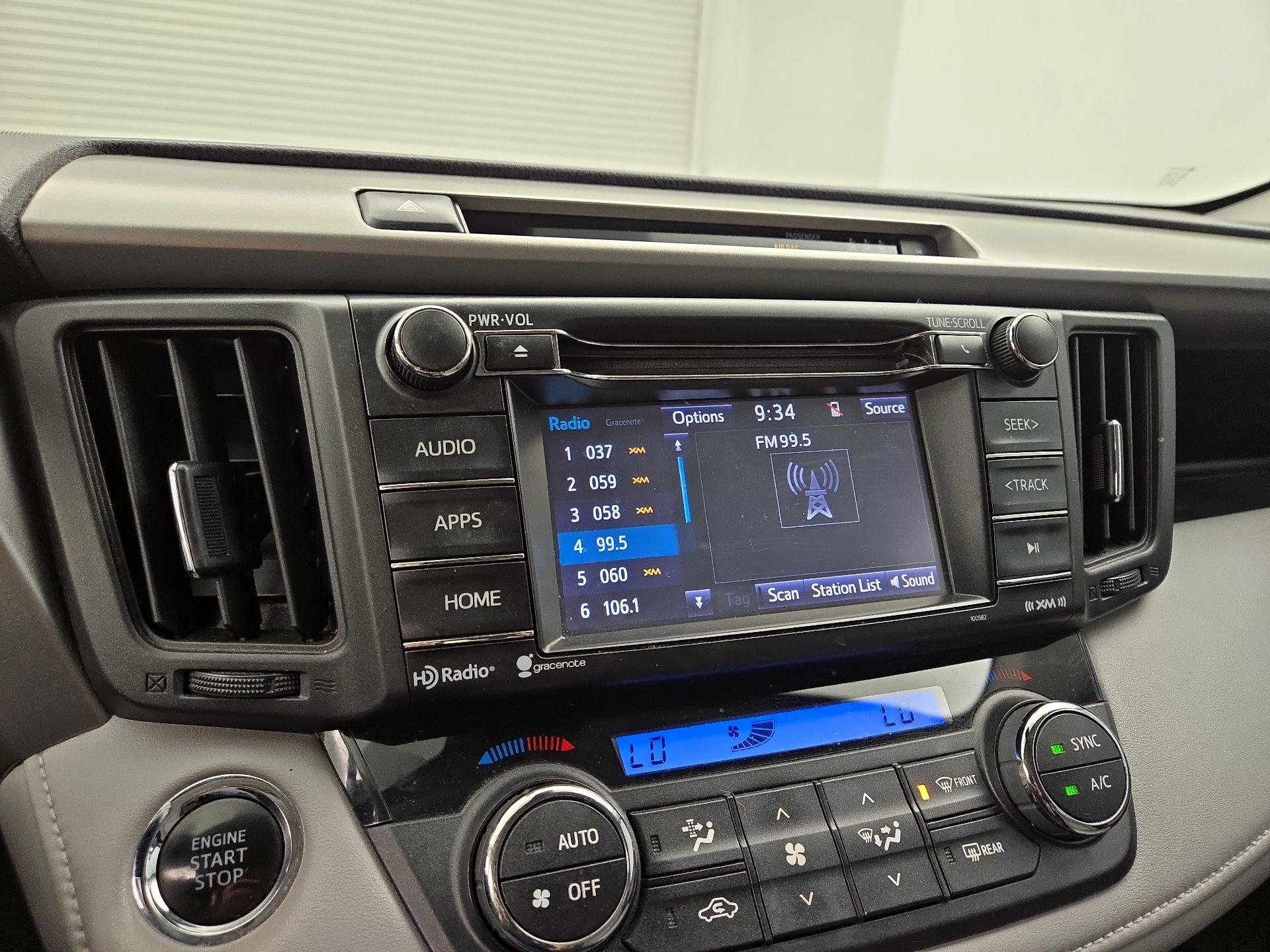 Thumbnail: 2018 Toyota RAV4 - 15