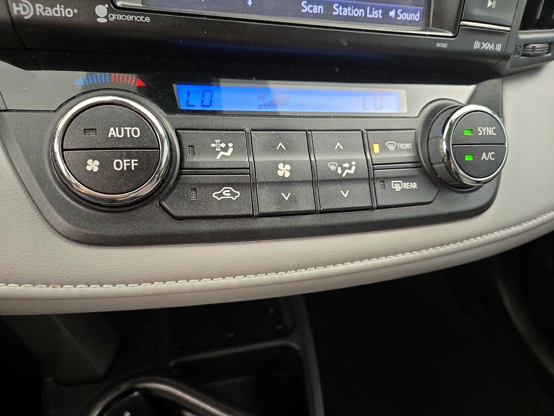 Thumbnail: 2018 Toyota RAV4 - 16