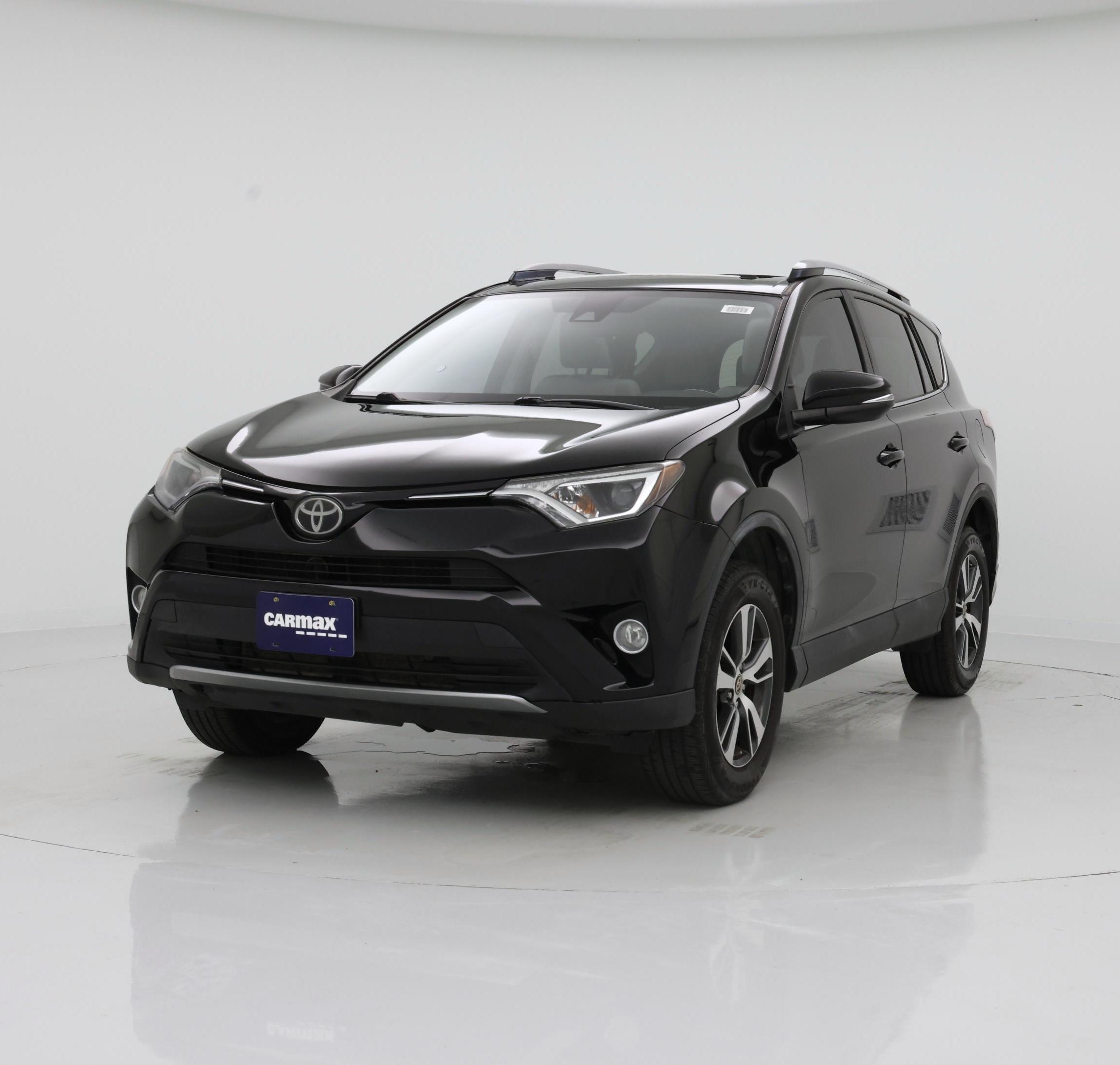 Thumbnail: 2018 Toyota RAV4 - 4