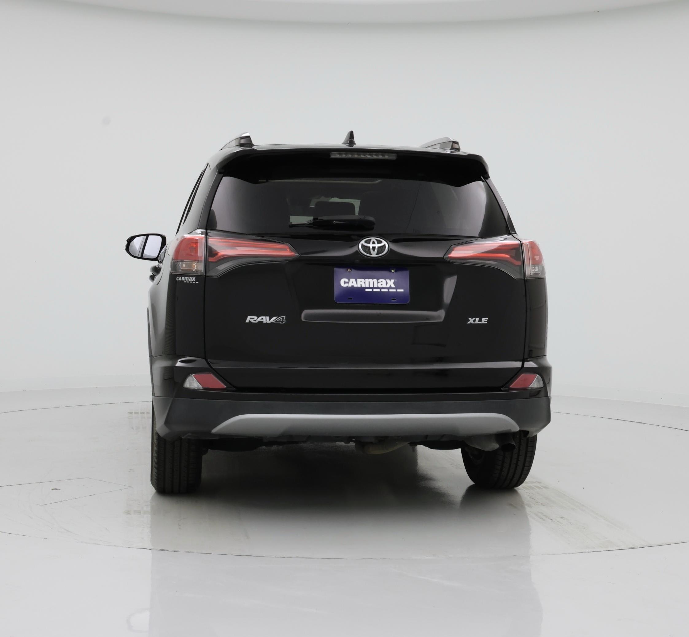 Thumbnail: 2018 Toyota RAV4 - 6
