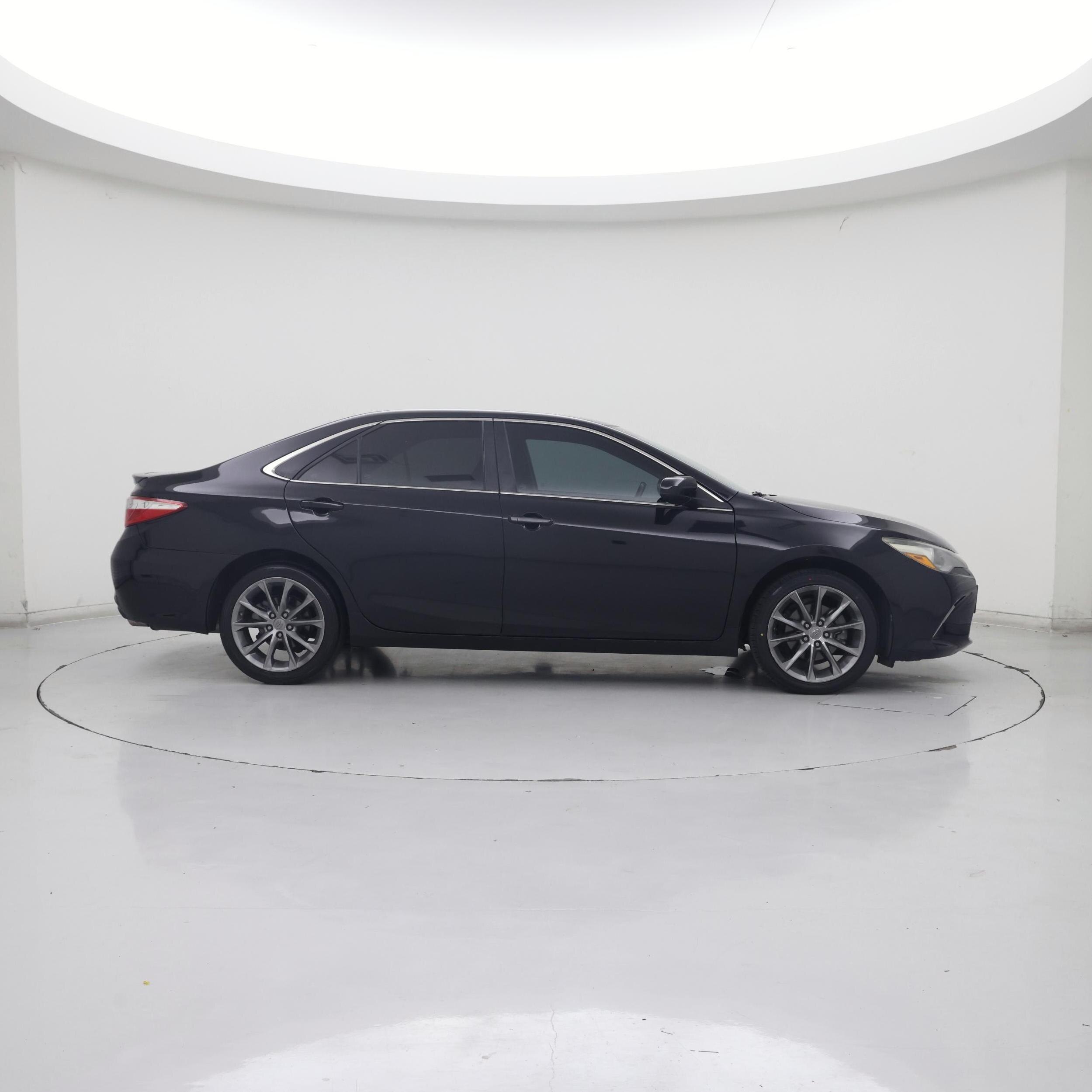 Thumbnail: 2015 Toyota Camry - 7