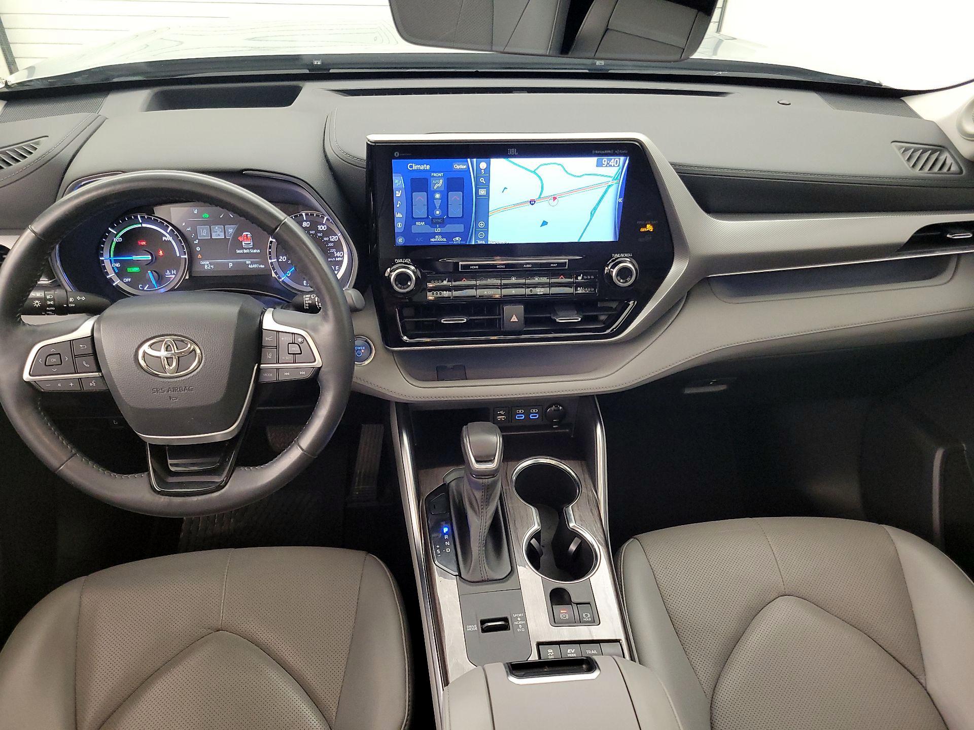 Thumbnail: 2022 Toyota Highlander - 9
