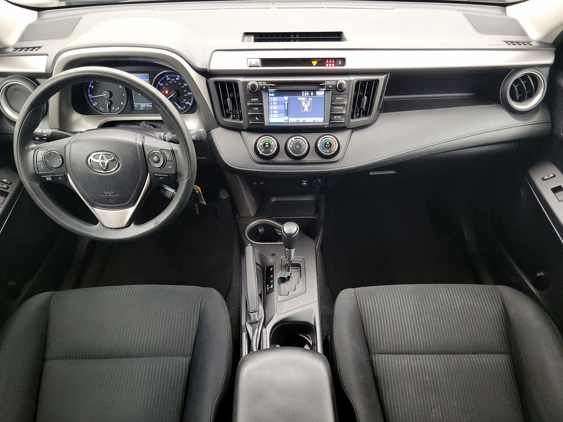 Thumbnail: 2017 Toyota RAV4 - 9