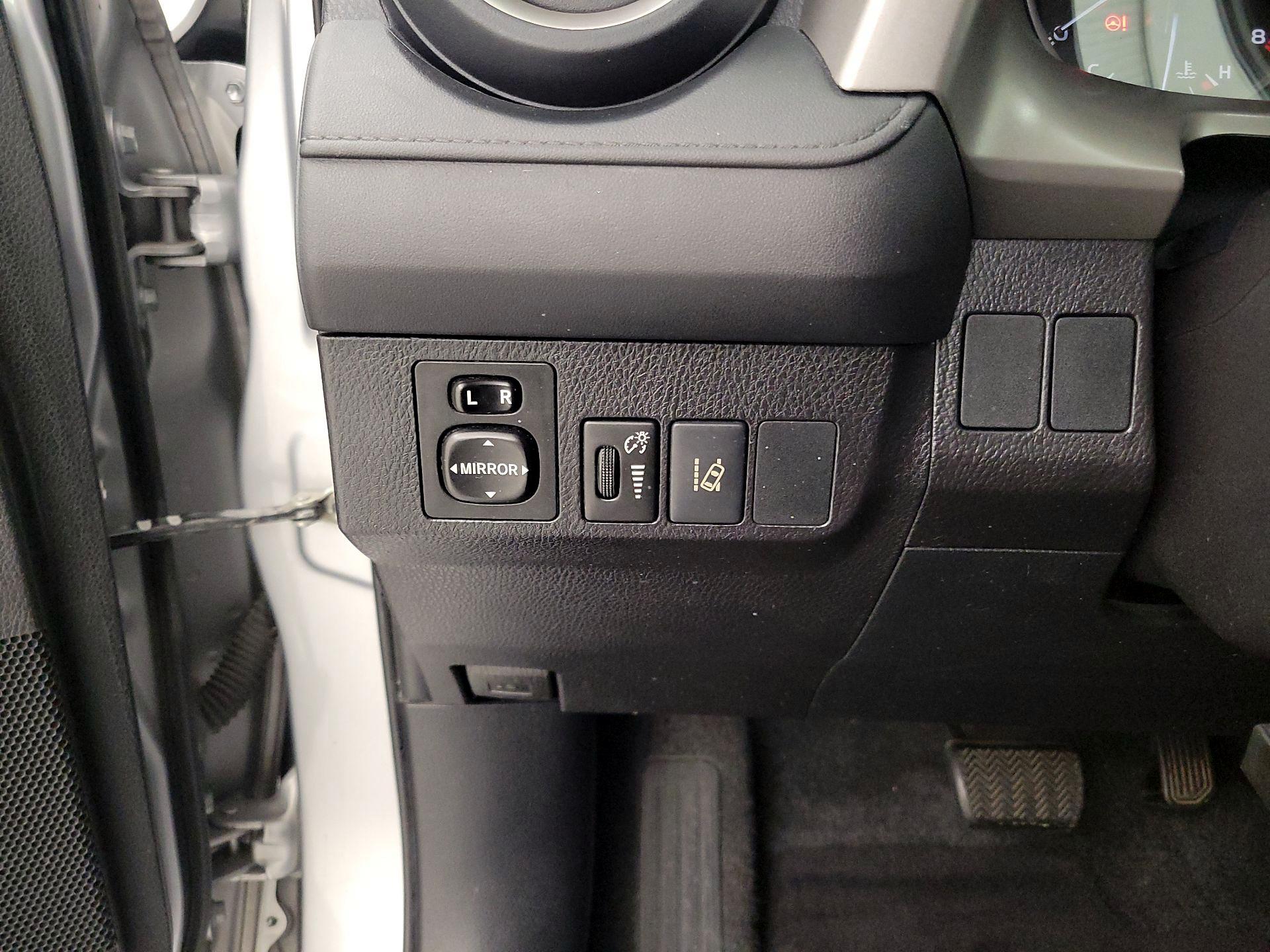 Thumbnail: 2017 Toyota RAV4 - 13