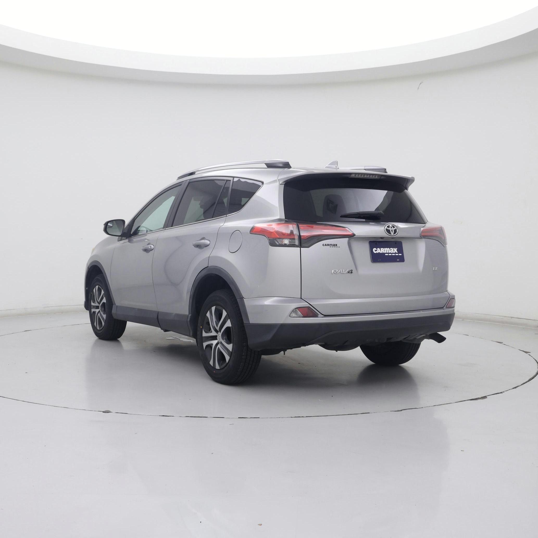 Thumbnail: 2017 Toyota RAV4 - 2