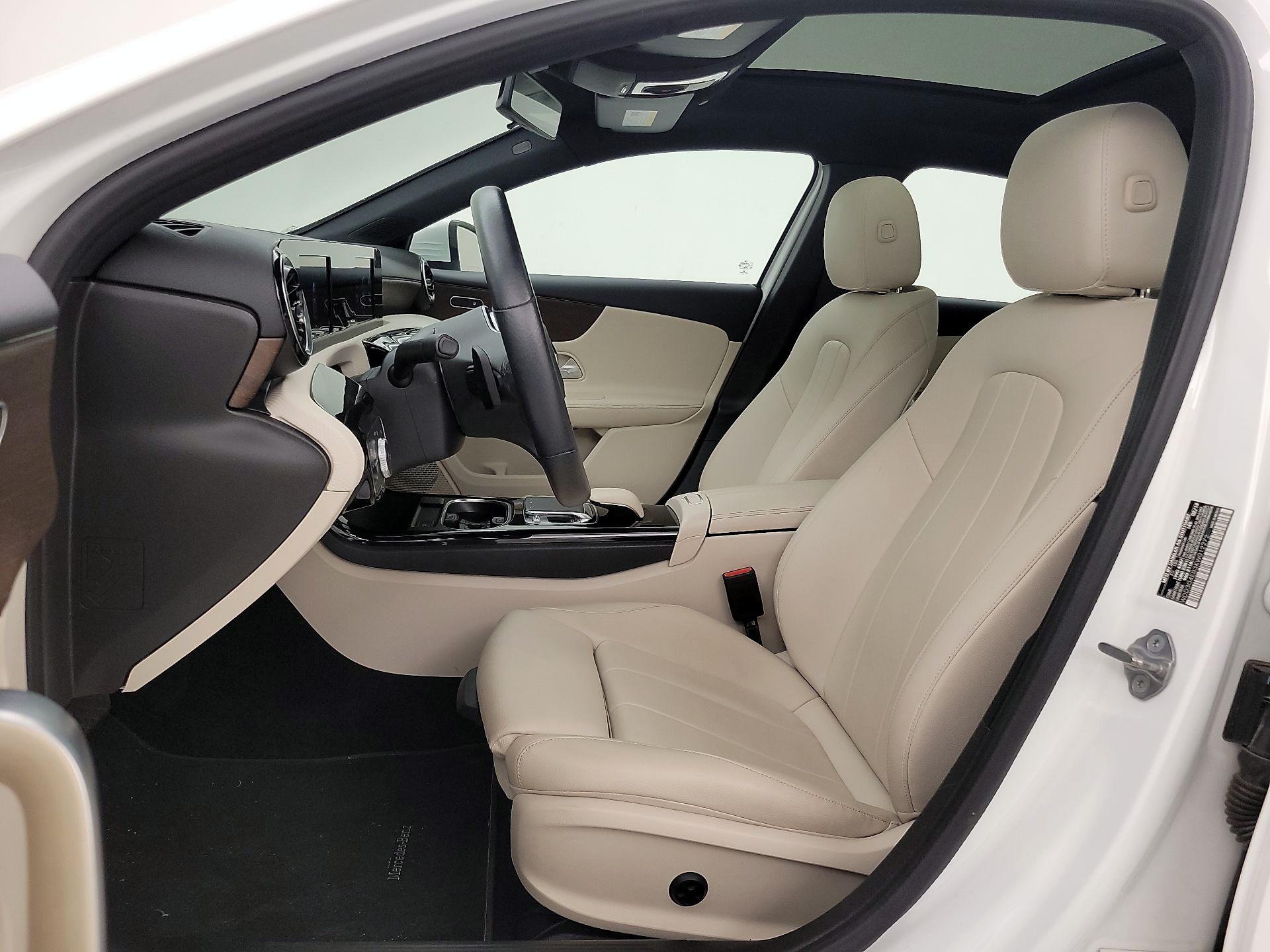 Thumbnail: 2019 Mercedes-Benz A-Class - 11