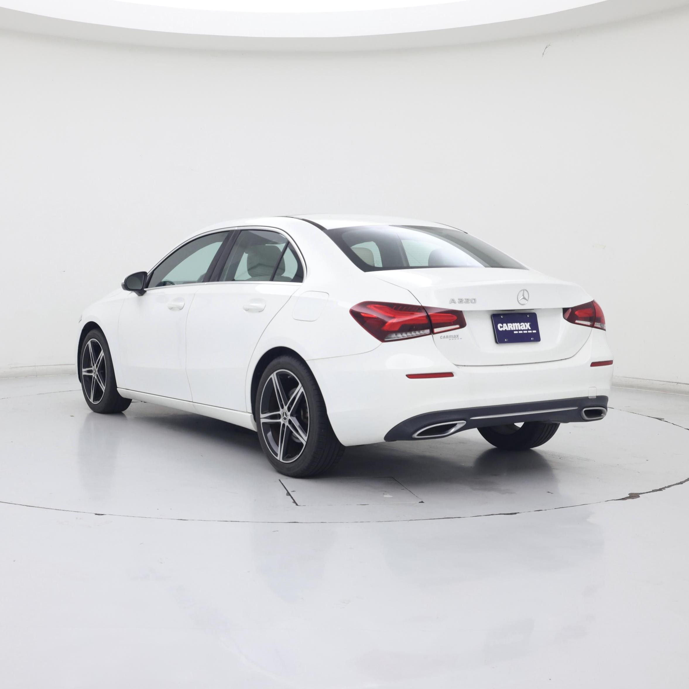 Thumbnail: 2019 Mercedes-Benz A-Class - 2