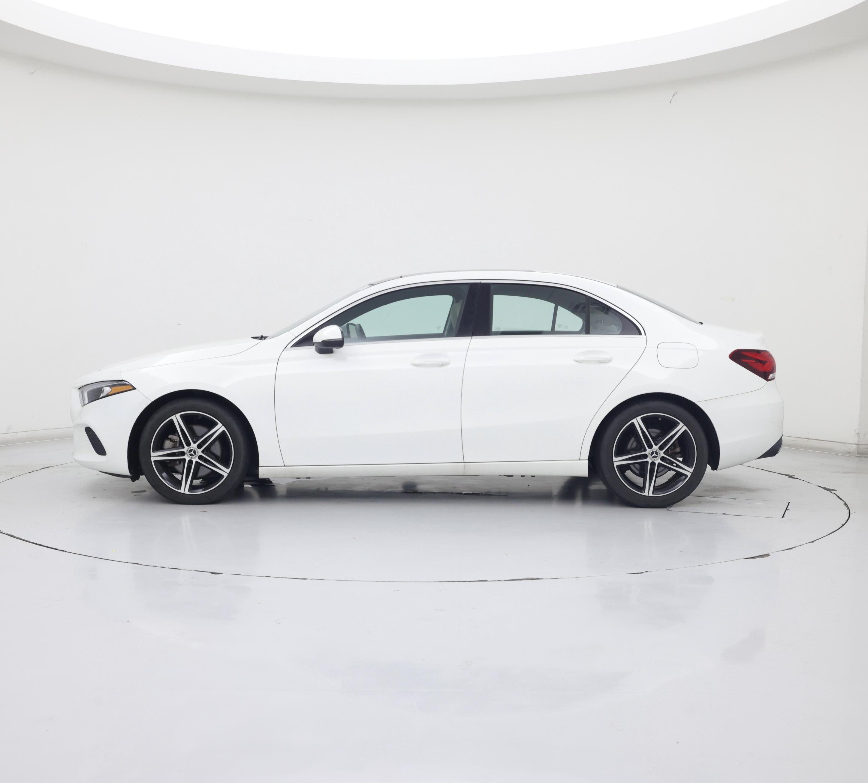 Thumbnail: 2019 Mercedes-Benz A-Class - 3