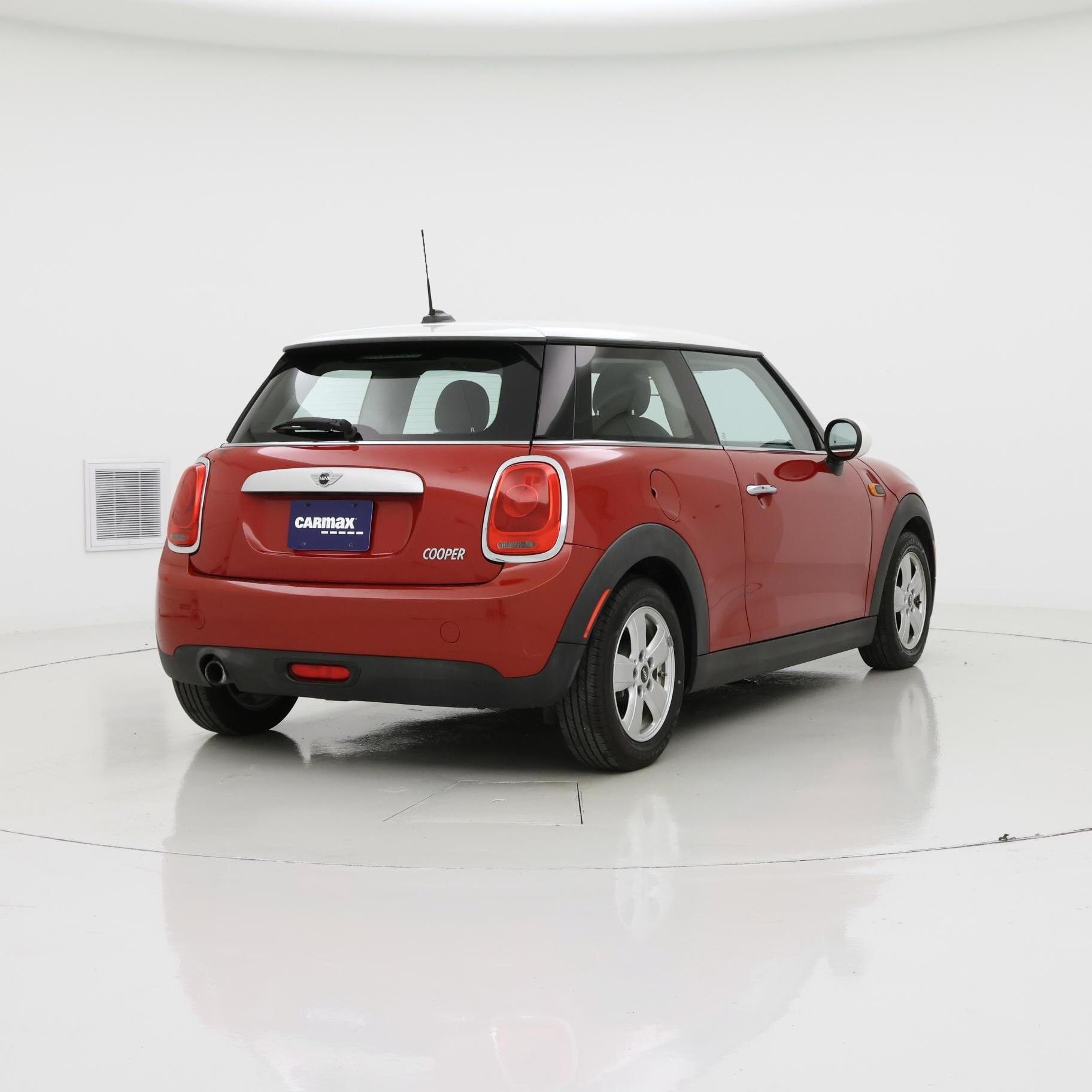 Thumbnail: 2015 MINI Cooper Hardtop - 8