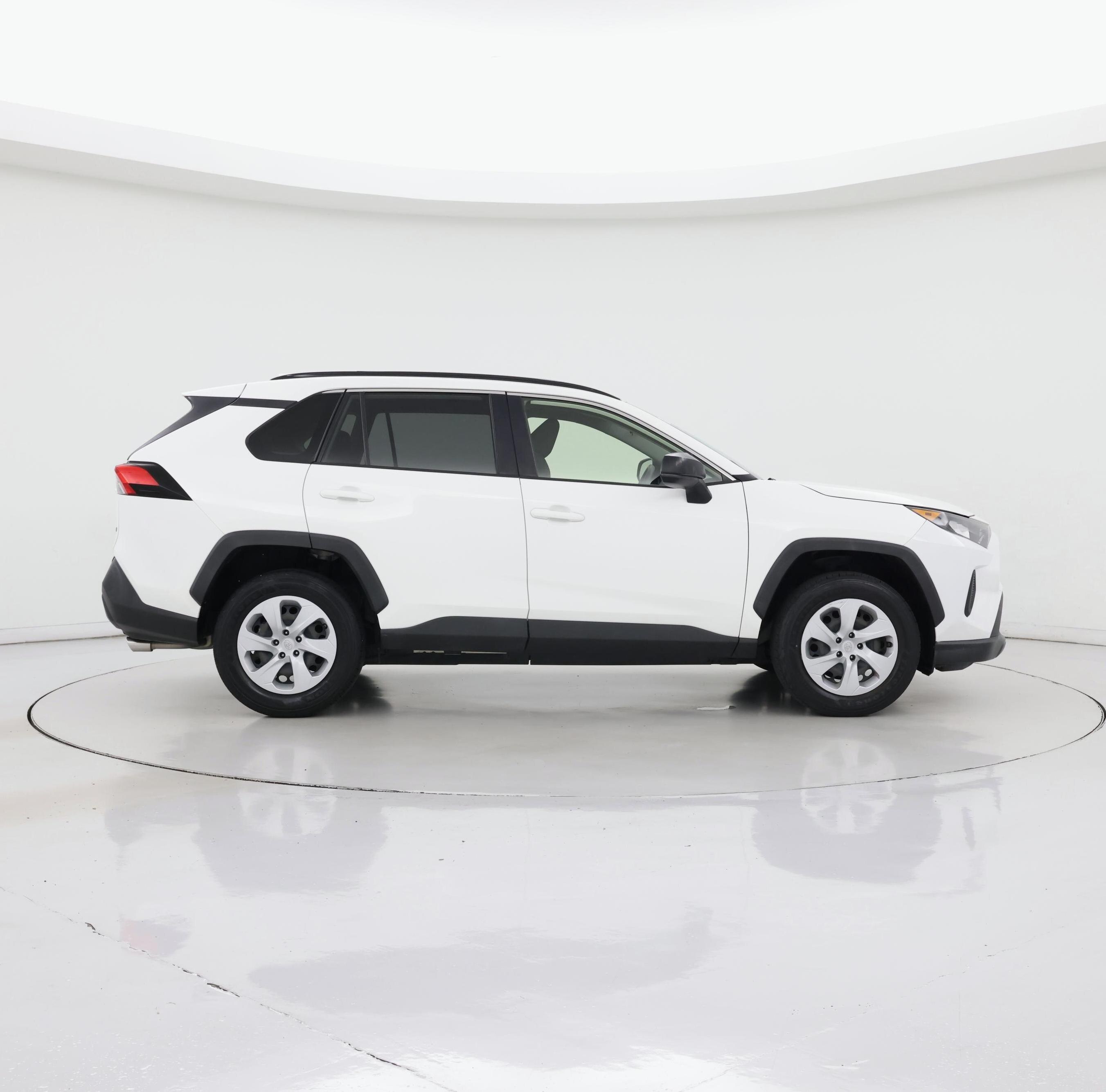 Thumbnail: 2019 Toyota RAV4 - 7