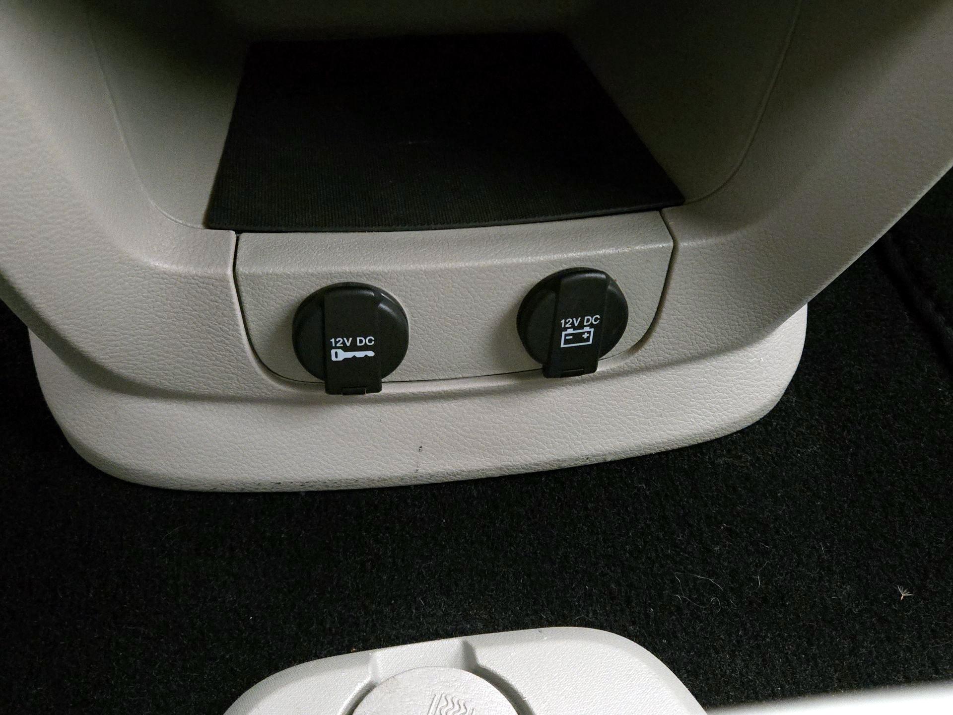 Thumbnail: 2016 Dodge Grand Caravan - 18