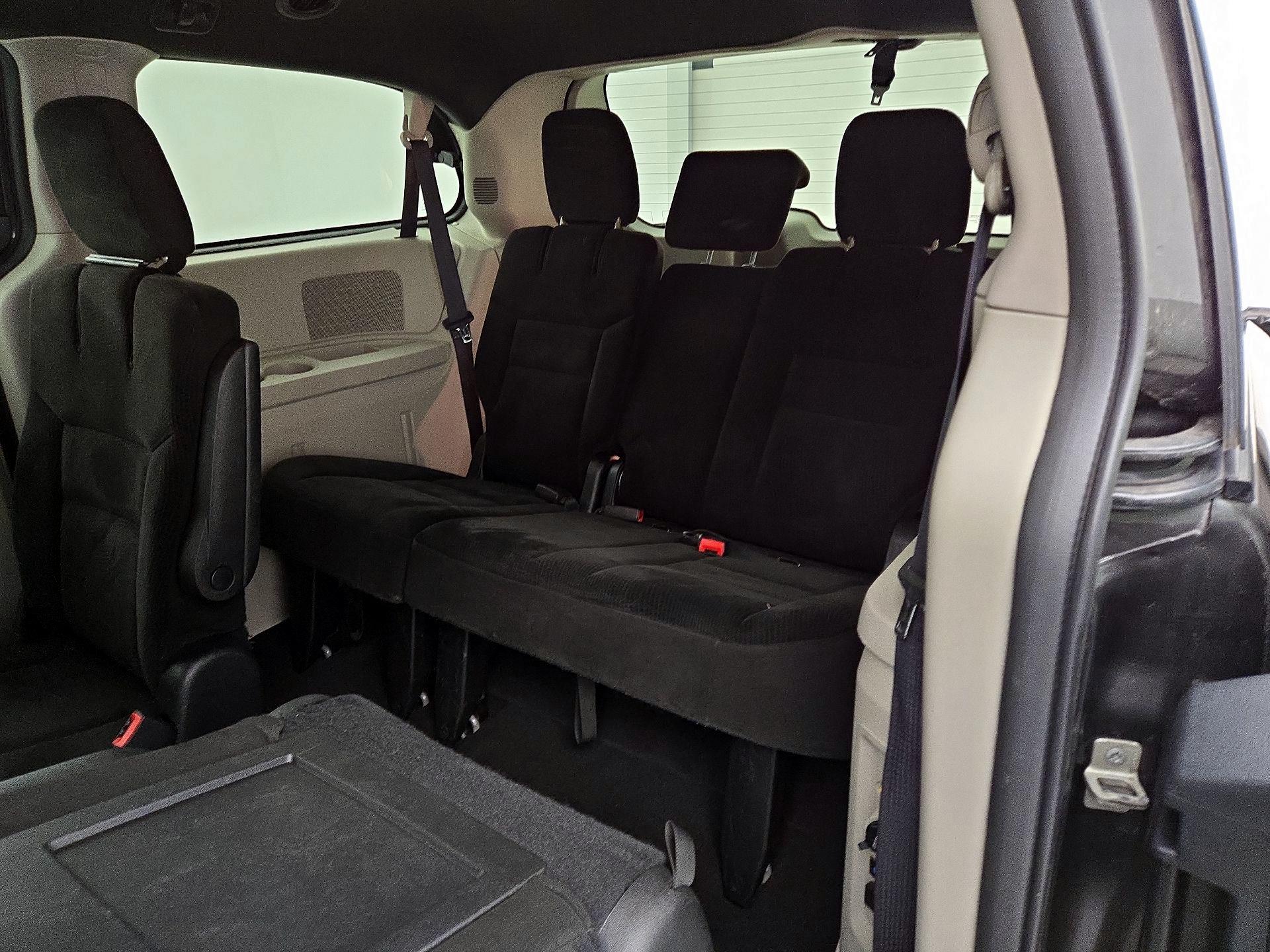 Thumbnail: 2016 Dodge Grand Caravan - 20