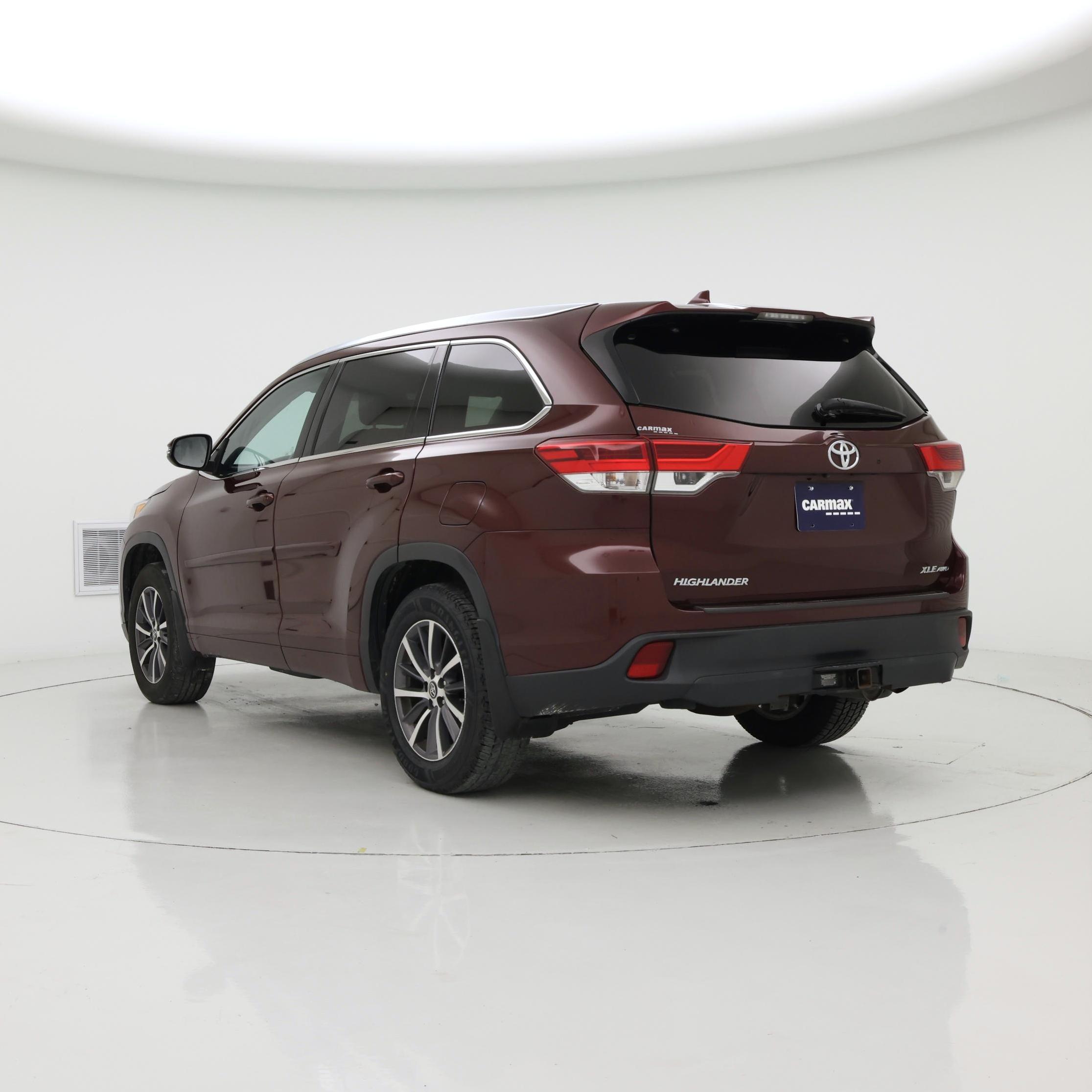 Thumbnail: 2017 Toyota Highlander - 2