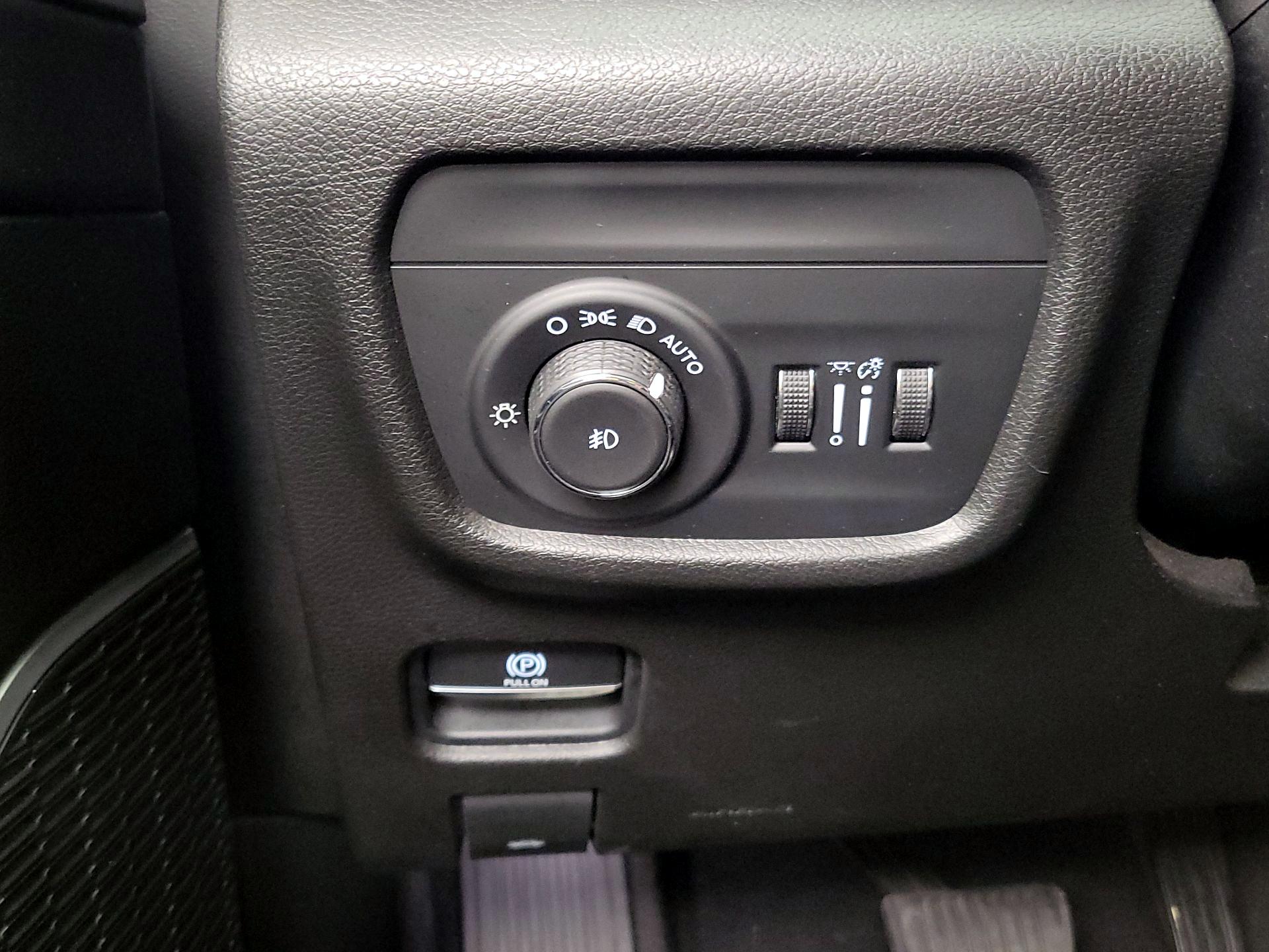 Thumbnail: 2021 Jeep Grand Cherokee L - 13