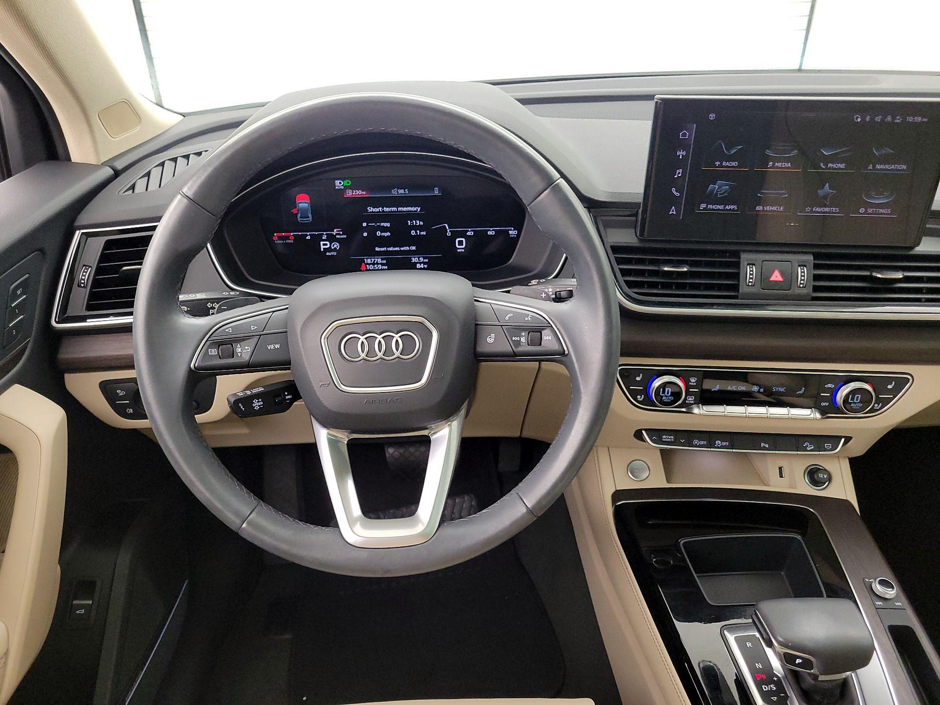 Thumbnail: 2023 Audi Q5 - 10