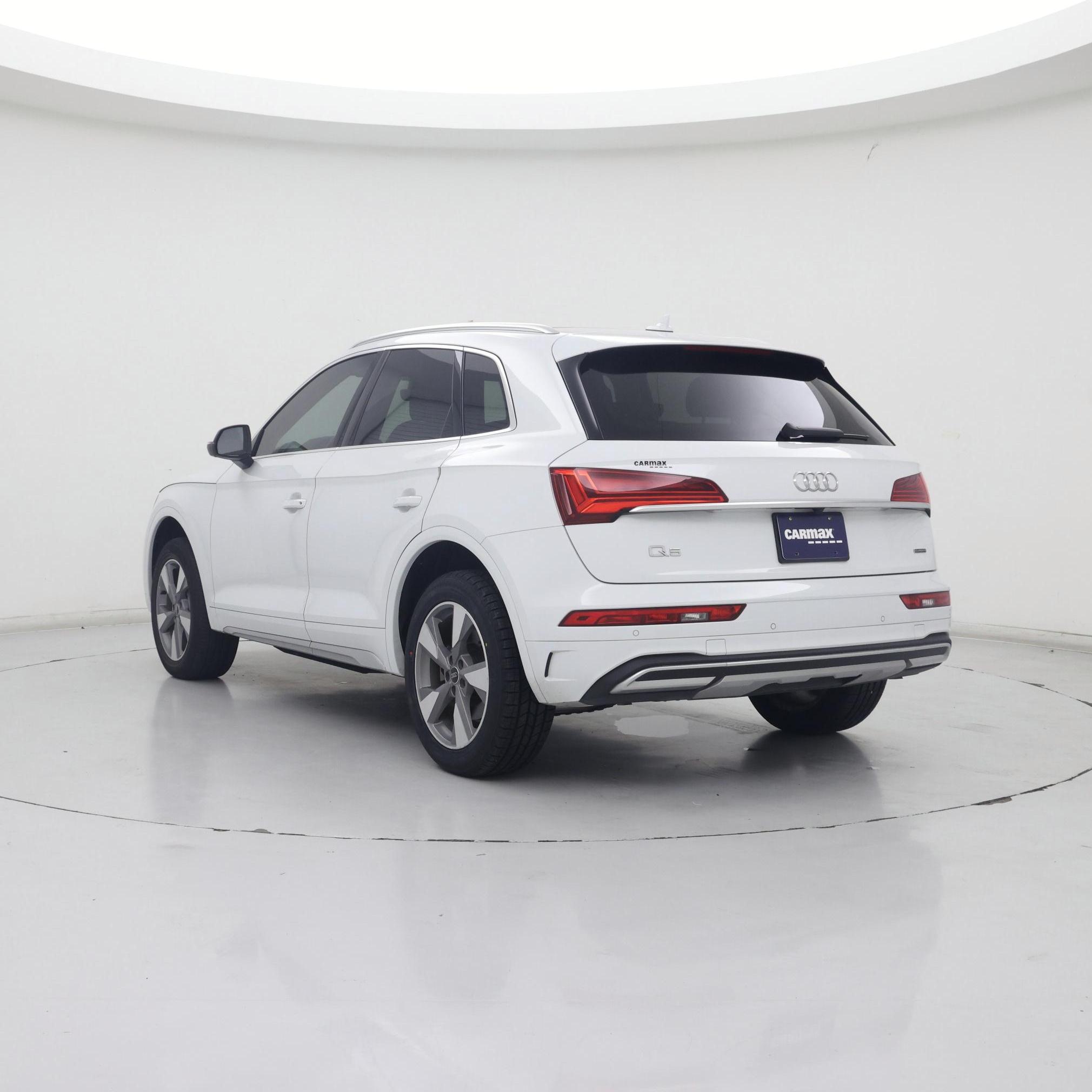 Thumbnail: 2023 Audi Q5 - 2